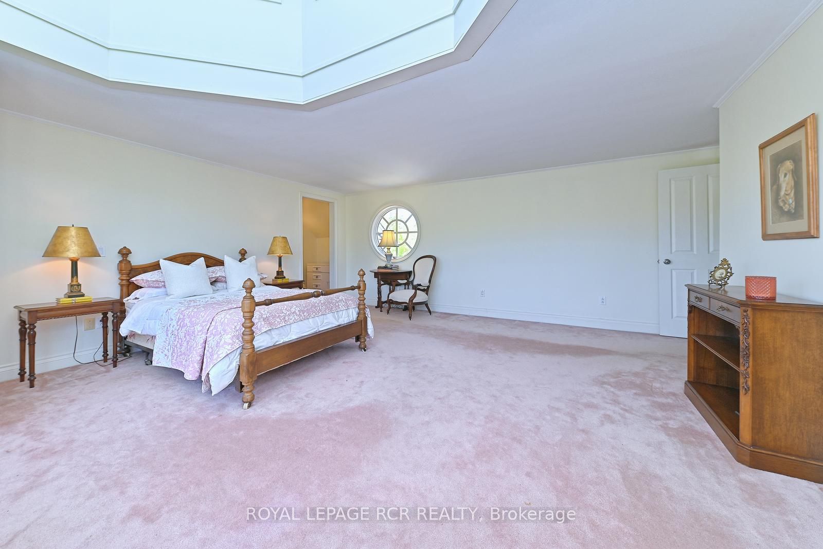 836206 4th Line Property Photo 25