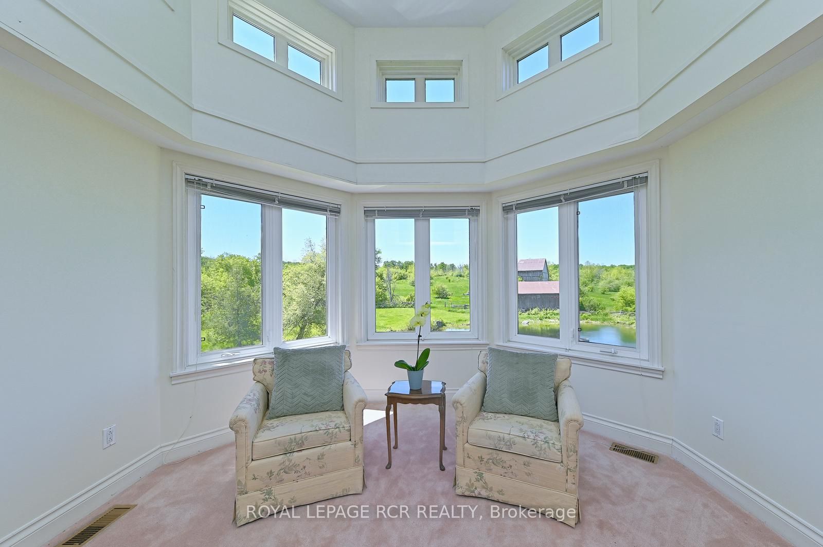 836206 4th Line Property Photo 26