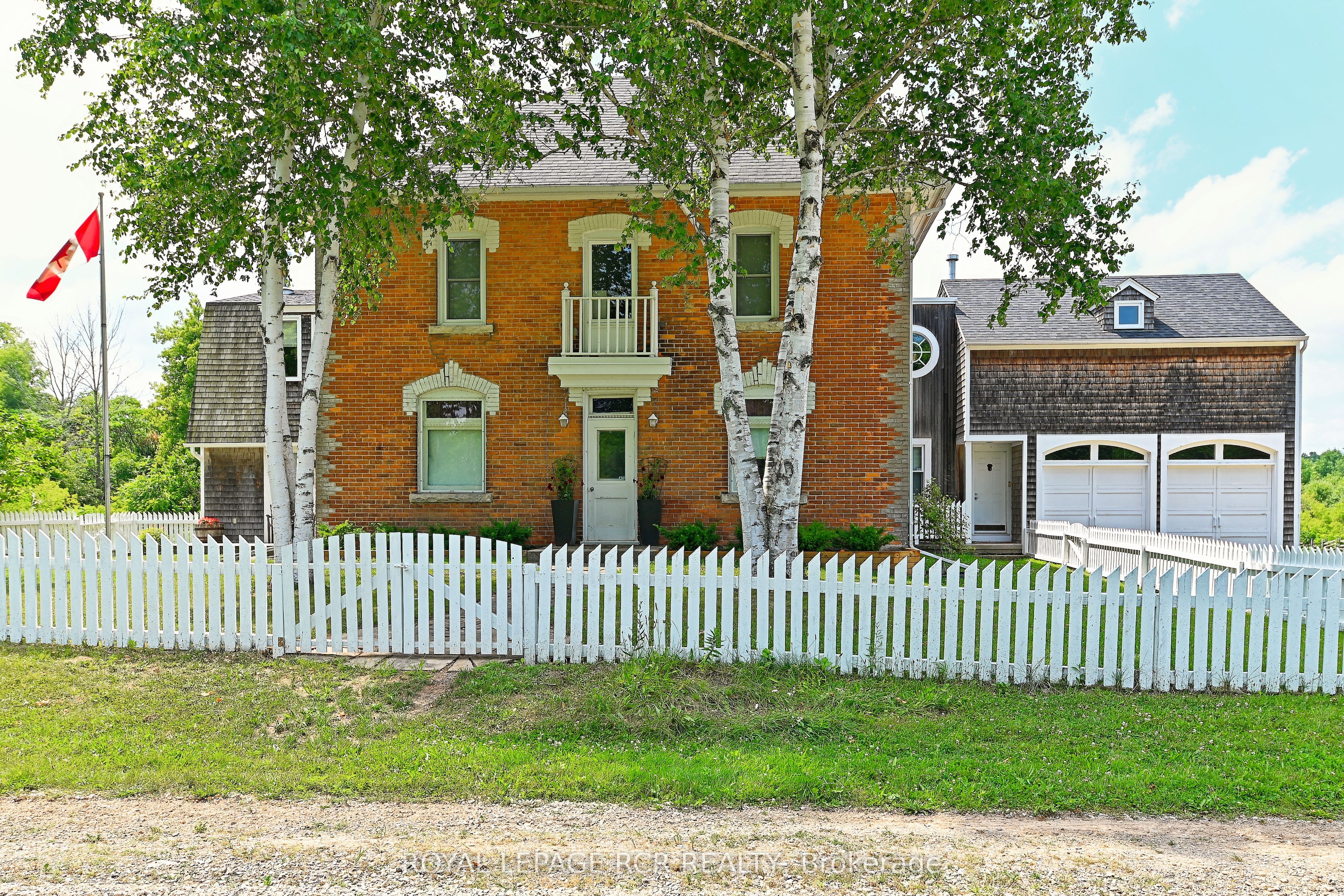 836206 4th Line Property Photo 39