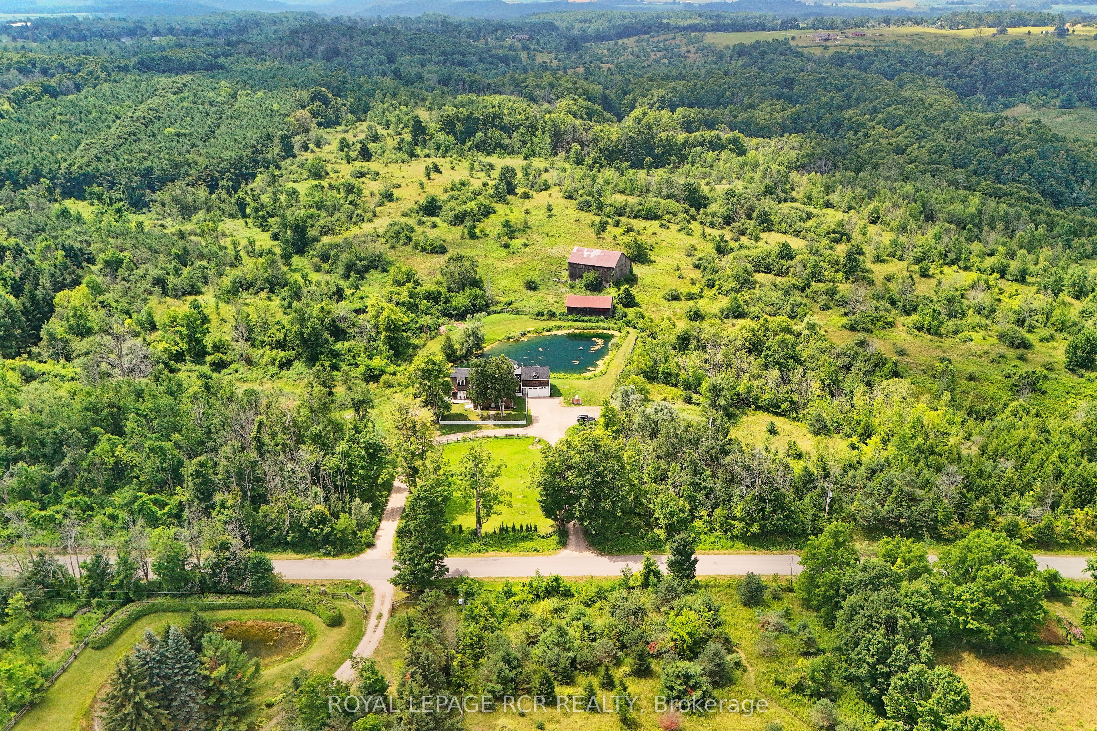 836206 4th Line Property Photo 47