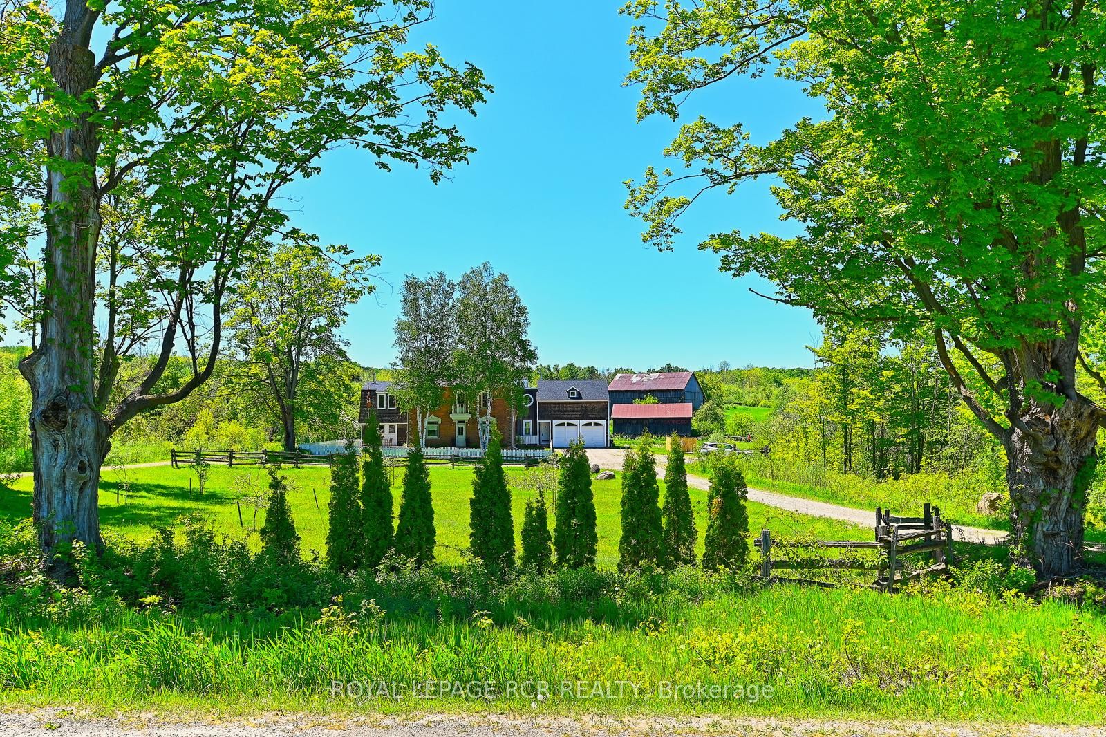836206 4th Line Property Photo 50