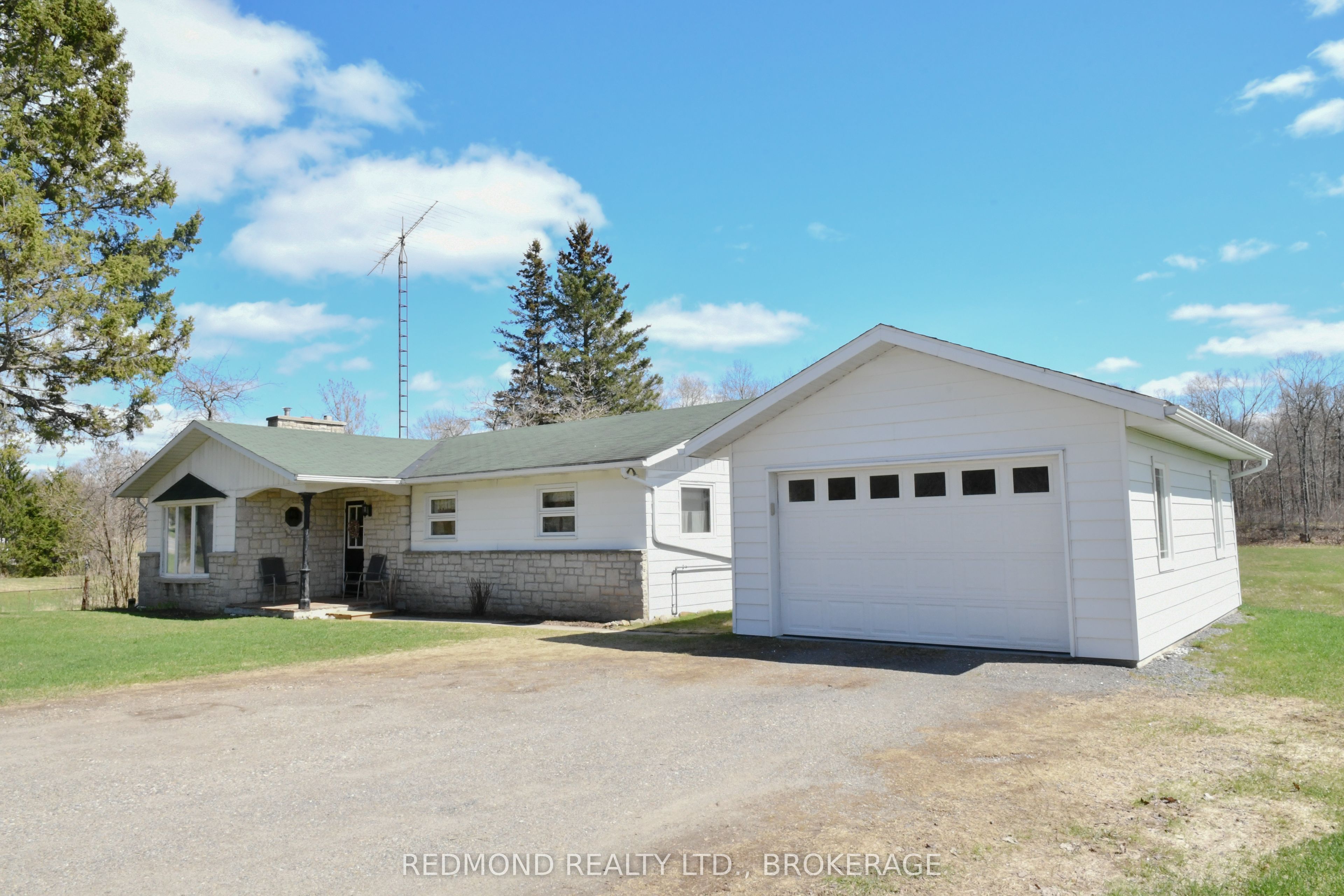 1319 County Rd 2 Road Property Photo 3
