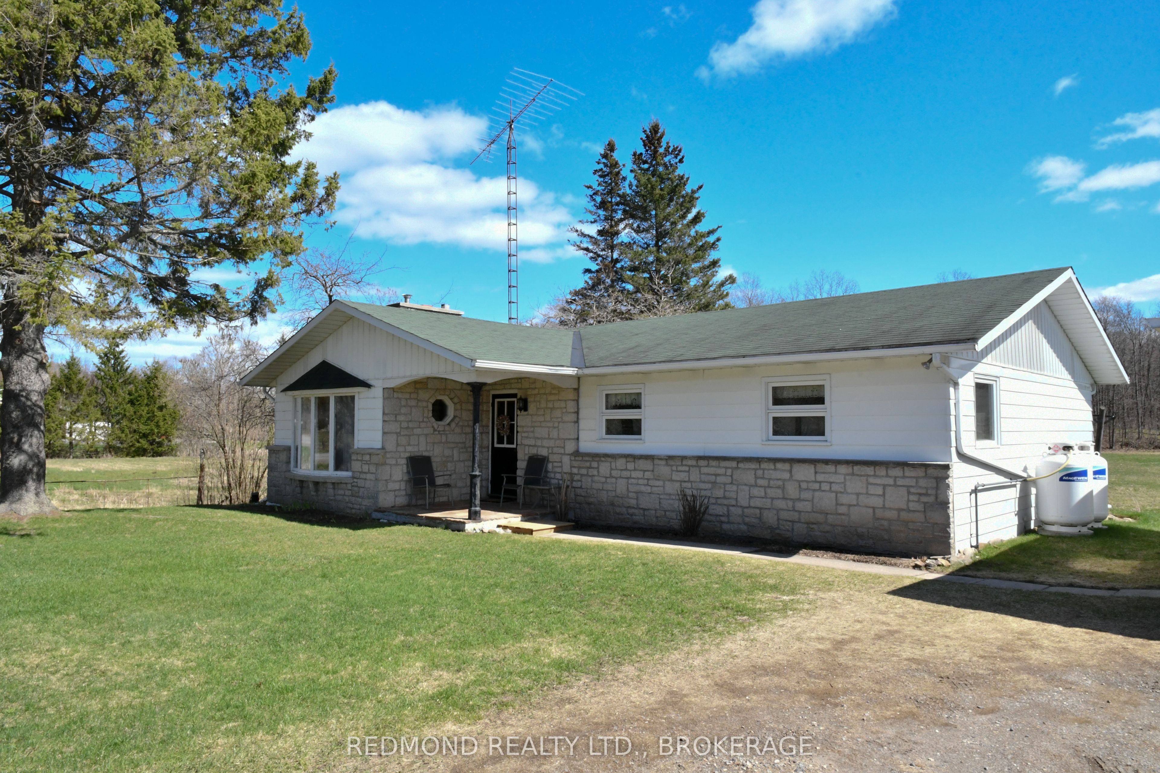 1319 County Rd 2 Road Property Photo 4