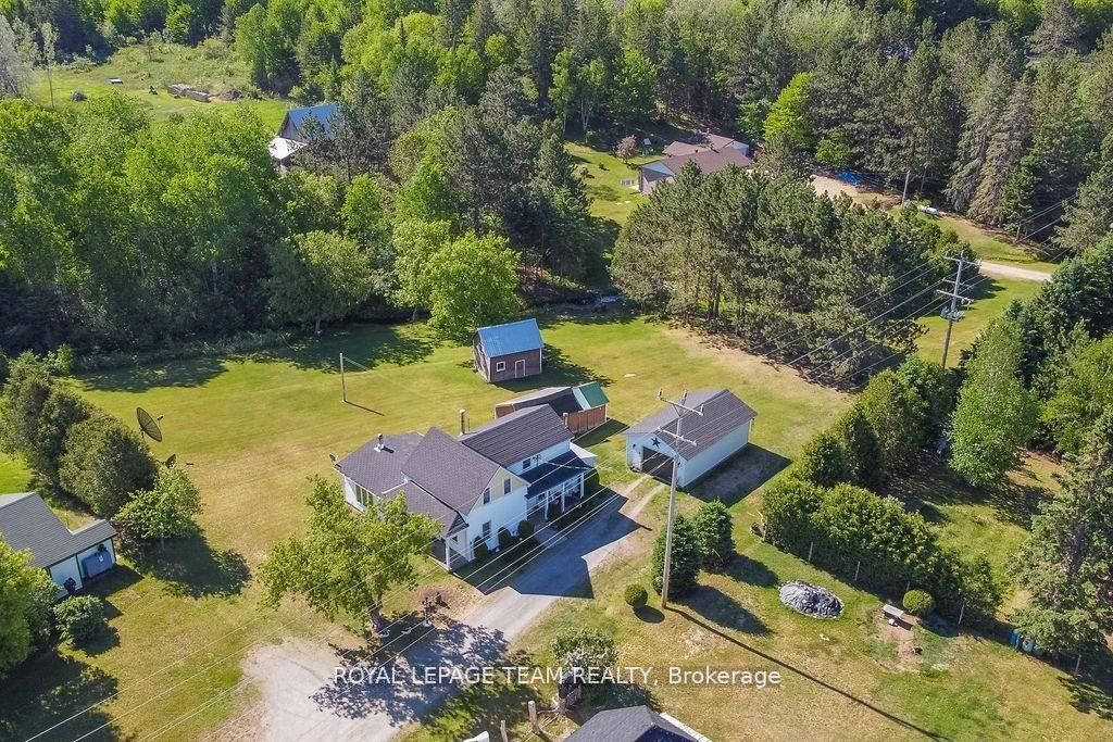 3709 Old Barrys Bay Road Property Photo 6