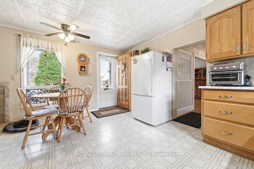 3709 Old Barrys Bay Road Property Photo 20