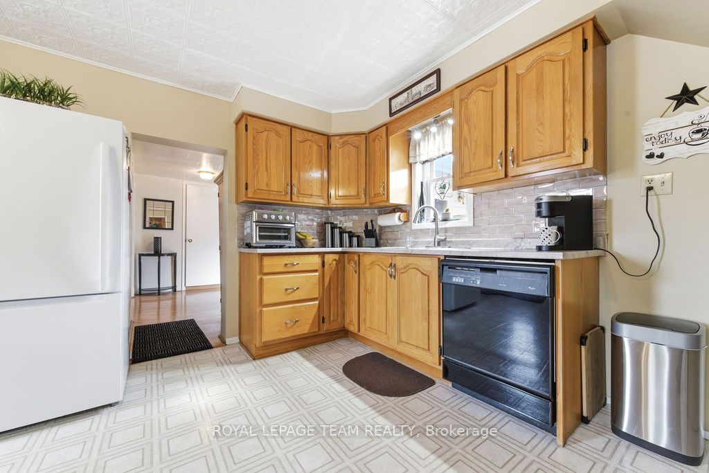 3709 Old Barrys Bay Road Property Photo 45