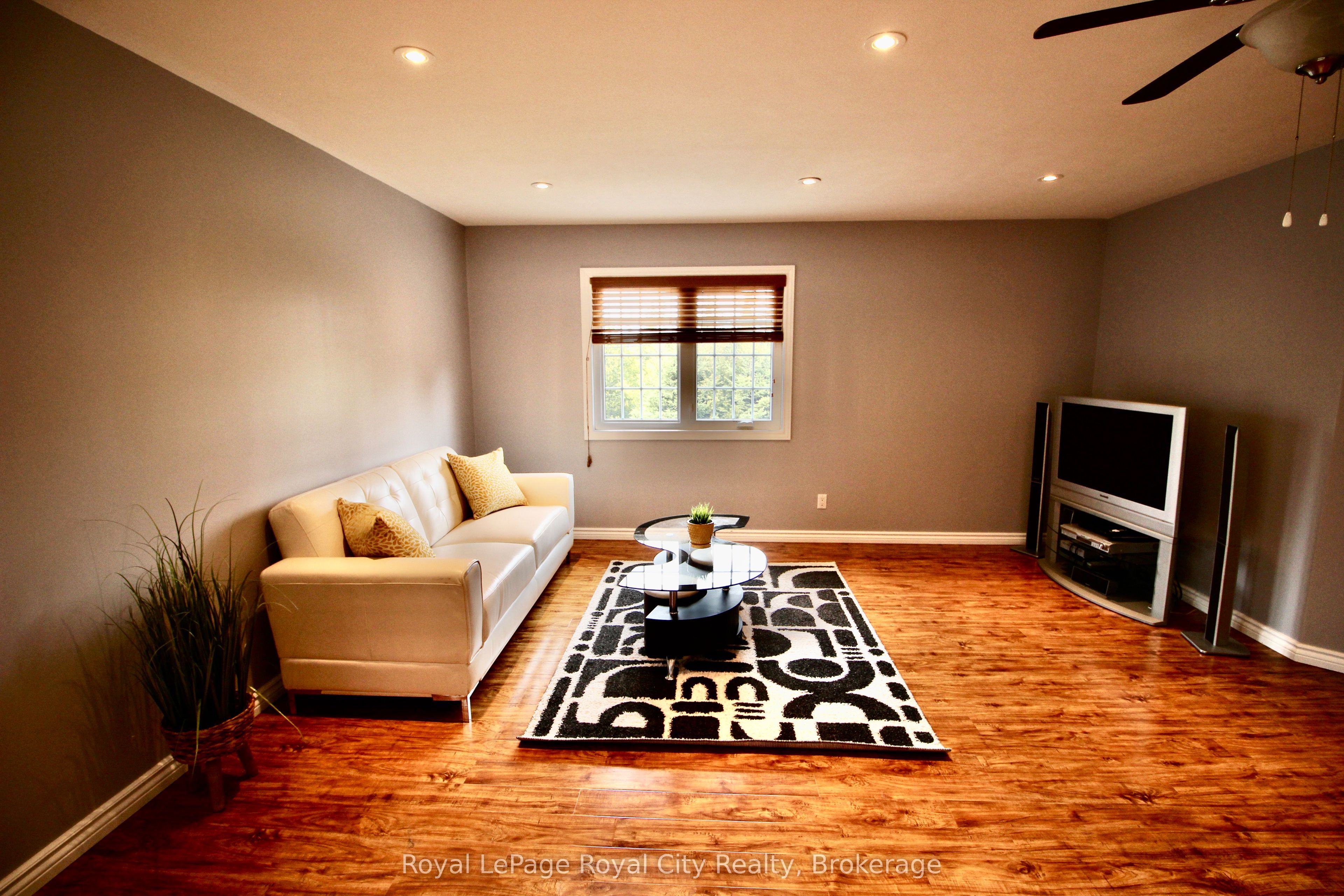13 Elgin Street Property Photo 31