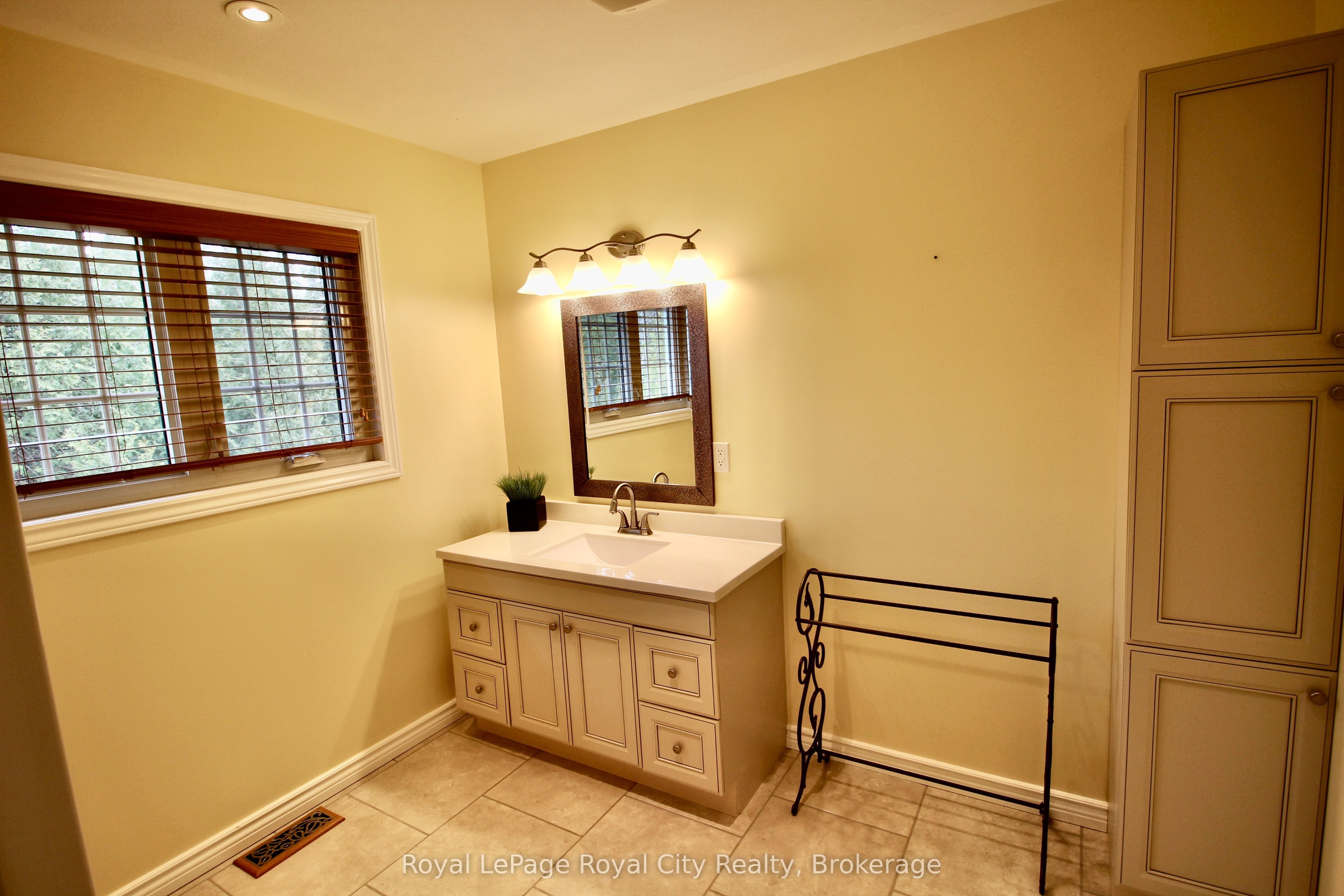 13 Elgin Street Property Photo 37