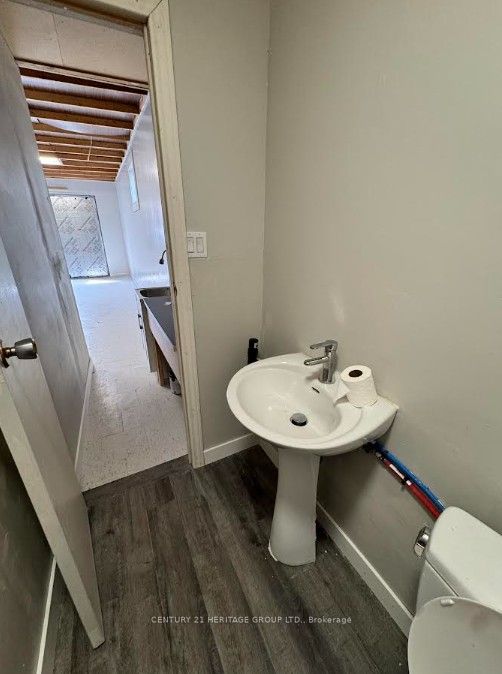 321 Robert Street 2 Property Photo 5