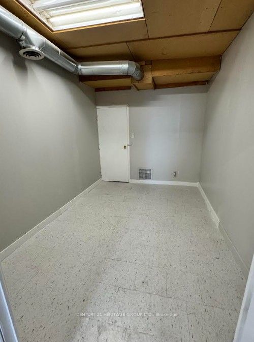 321 Robert Street 2 Property Photo 11