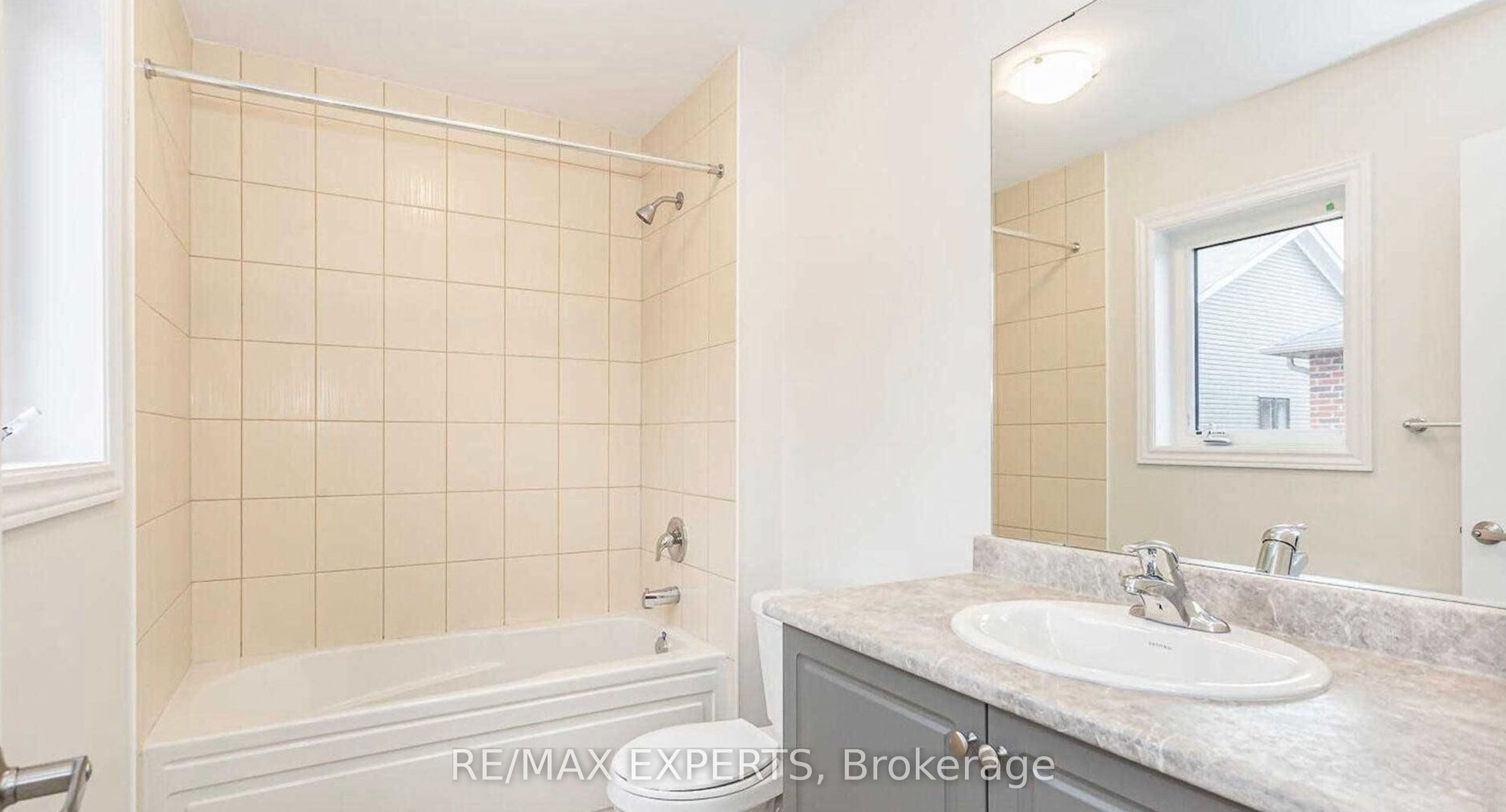 72 Malcolm Crescent Property Photo 11