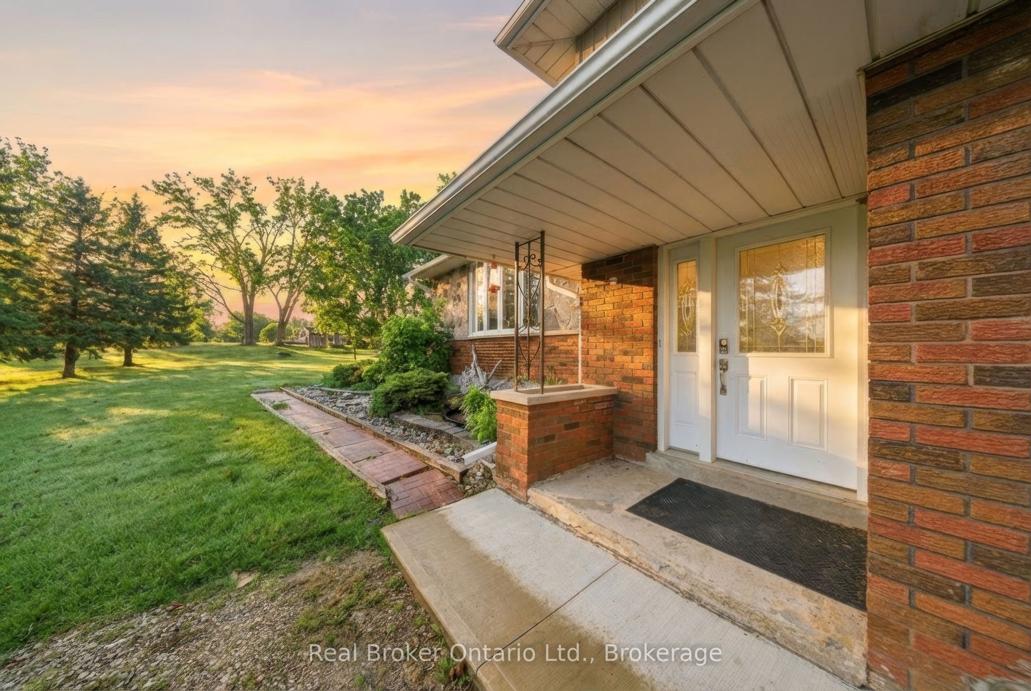 11 Burtch Road Property Photo 2