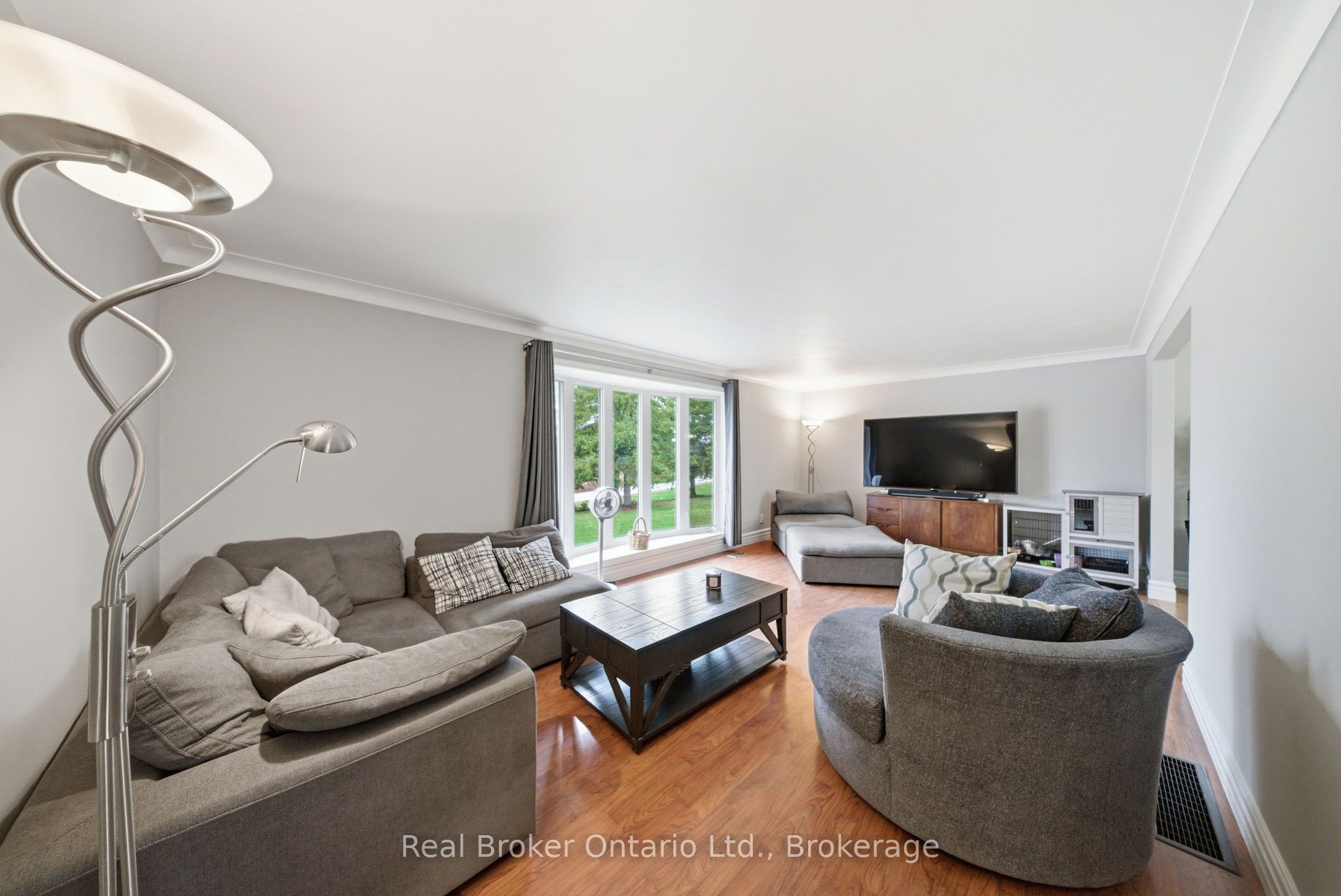 11 Burtch Road Property Photo 6