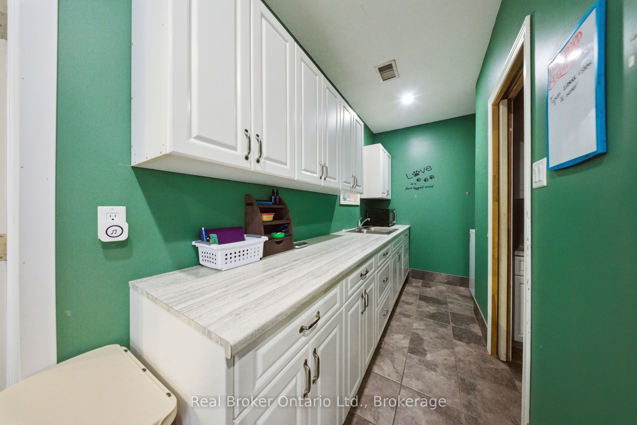 11 Burtch Road Property Photo 37