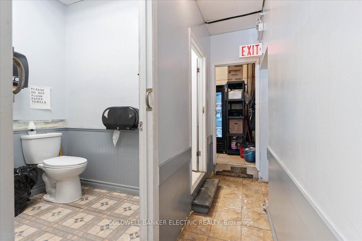 833 Chemong Road Unit #10 Property Photo 13