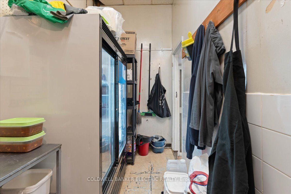833 Chemong Road Unit #10 Property Photo 15