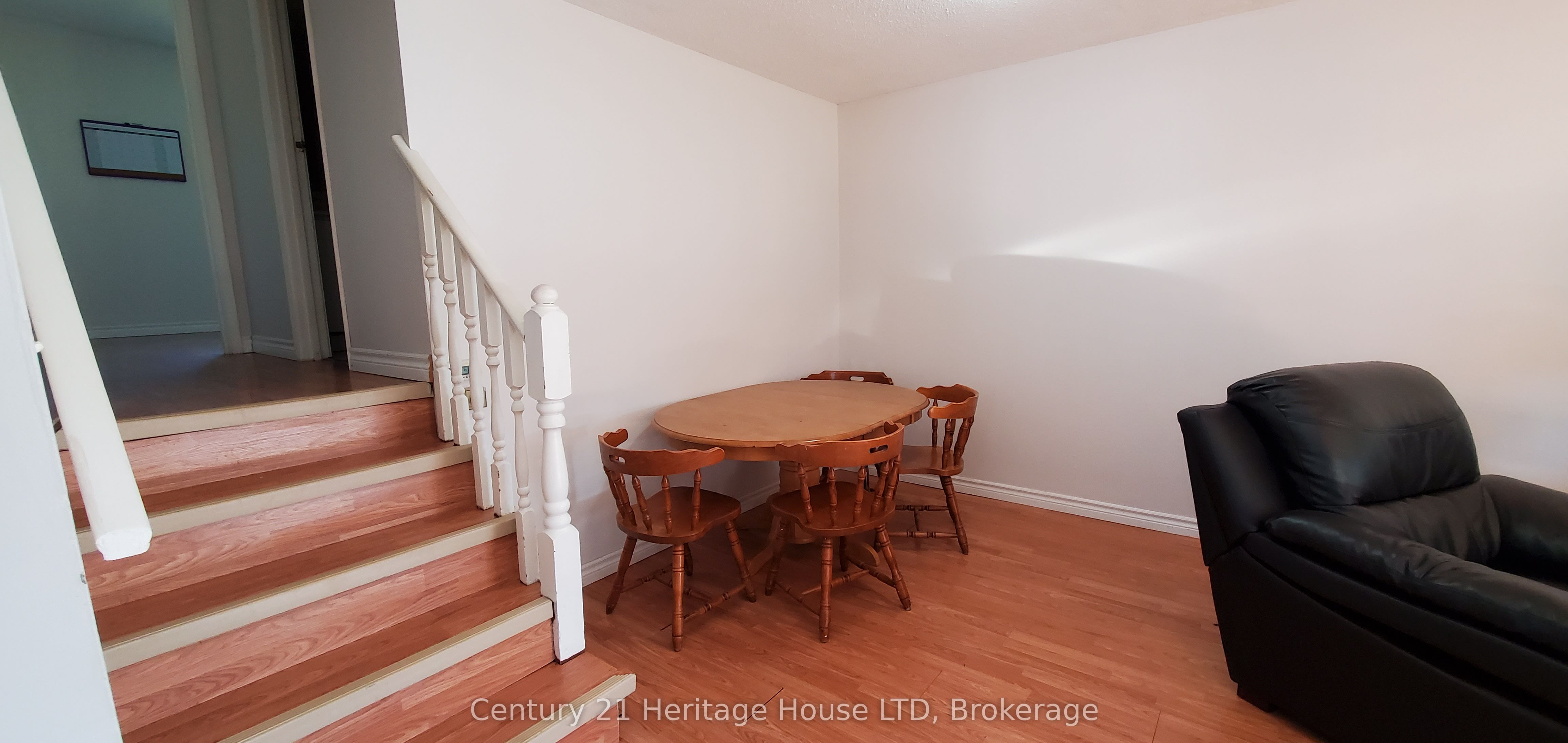 542 First Avenue N Property Photo 4