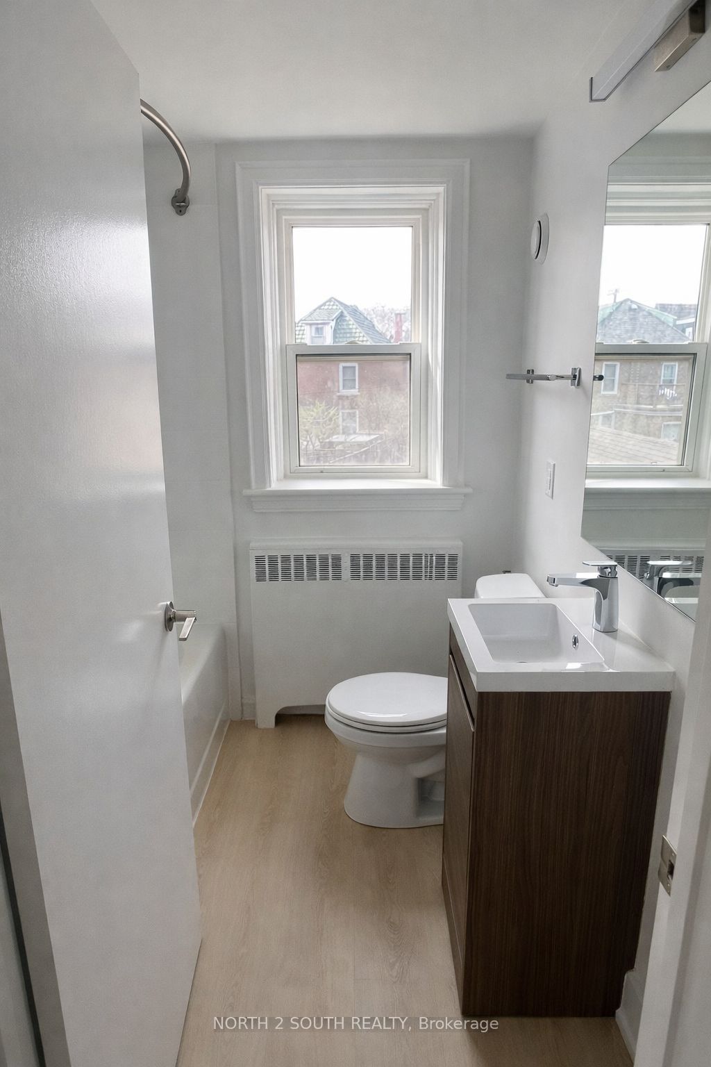 1024 King Street E 9 Property Photo 7