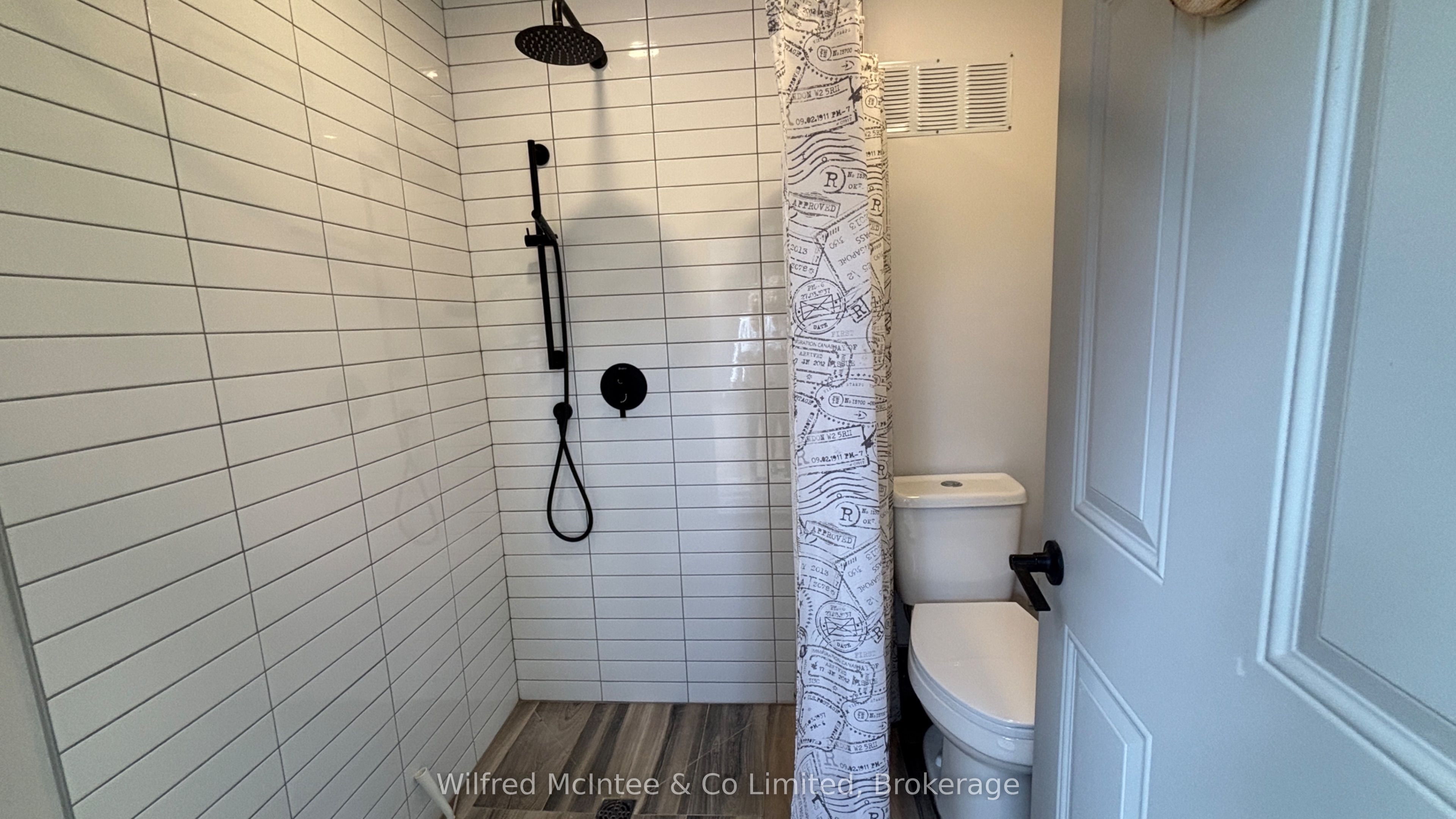 7 6th Avenue S Property Photo 28