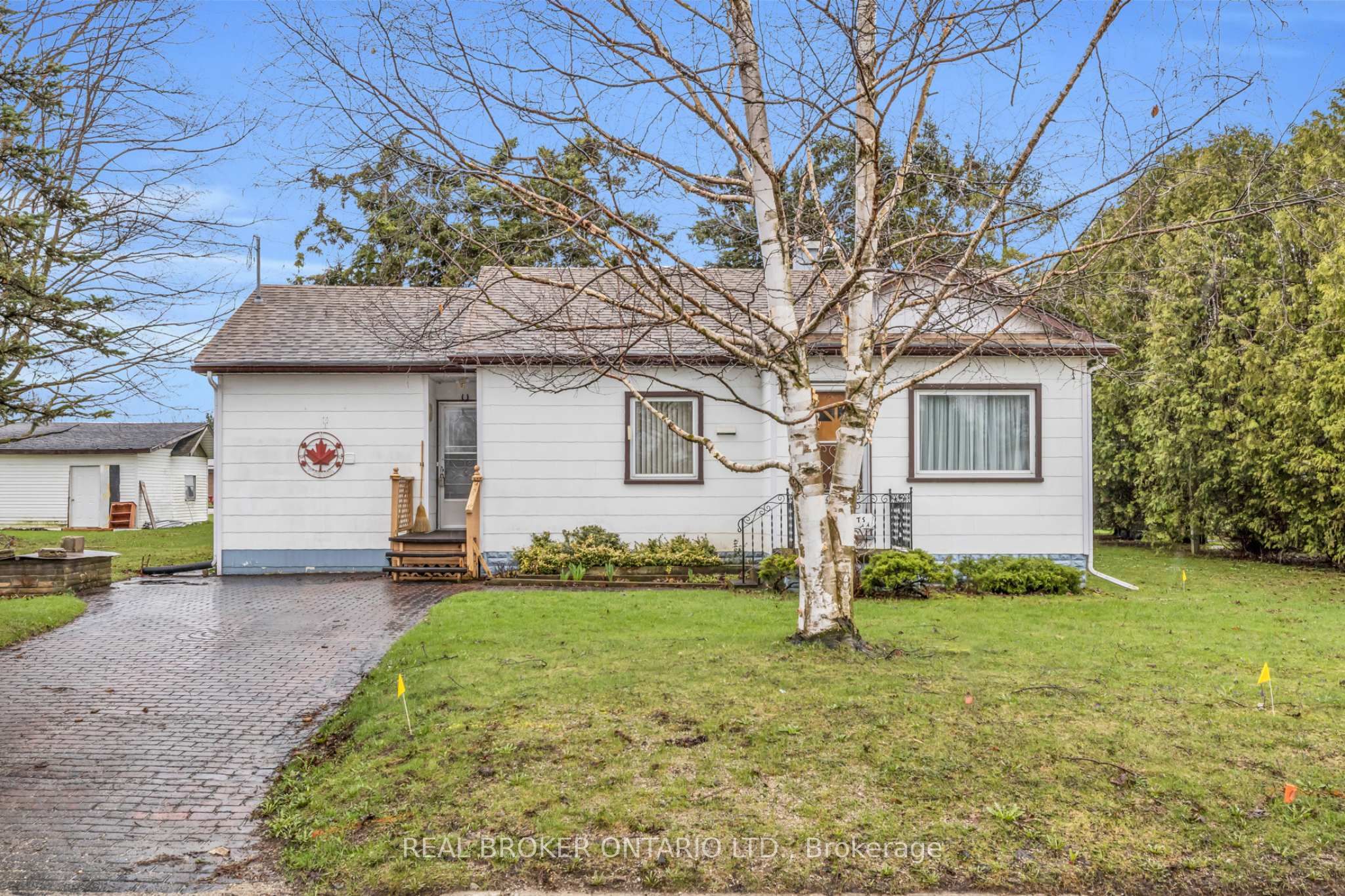 104 King Street Property Photo 5