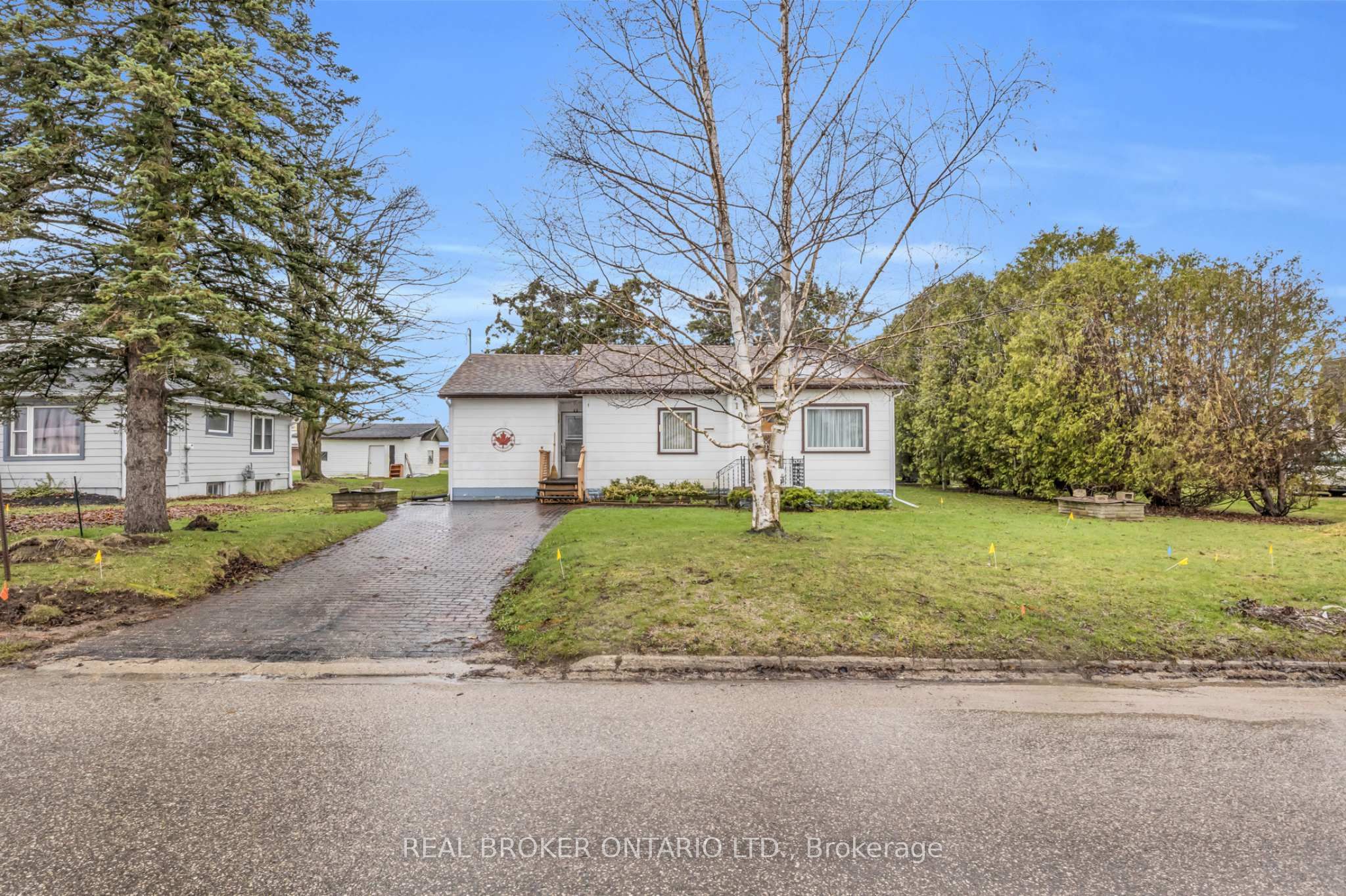 104 King Street Property Photo 6
