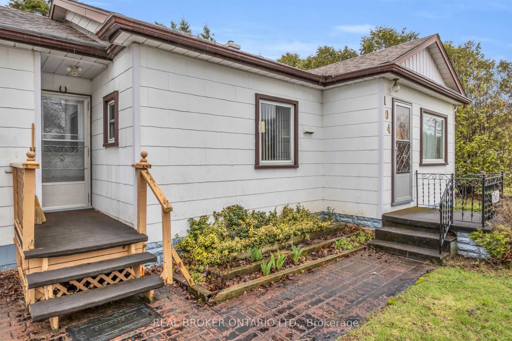 104 King Street Property Photo 8