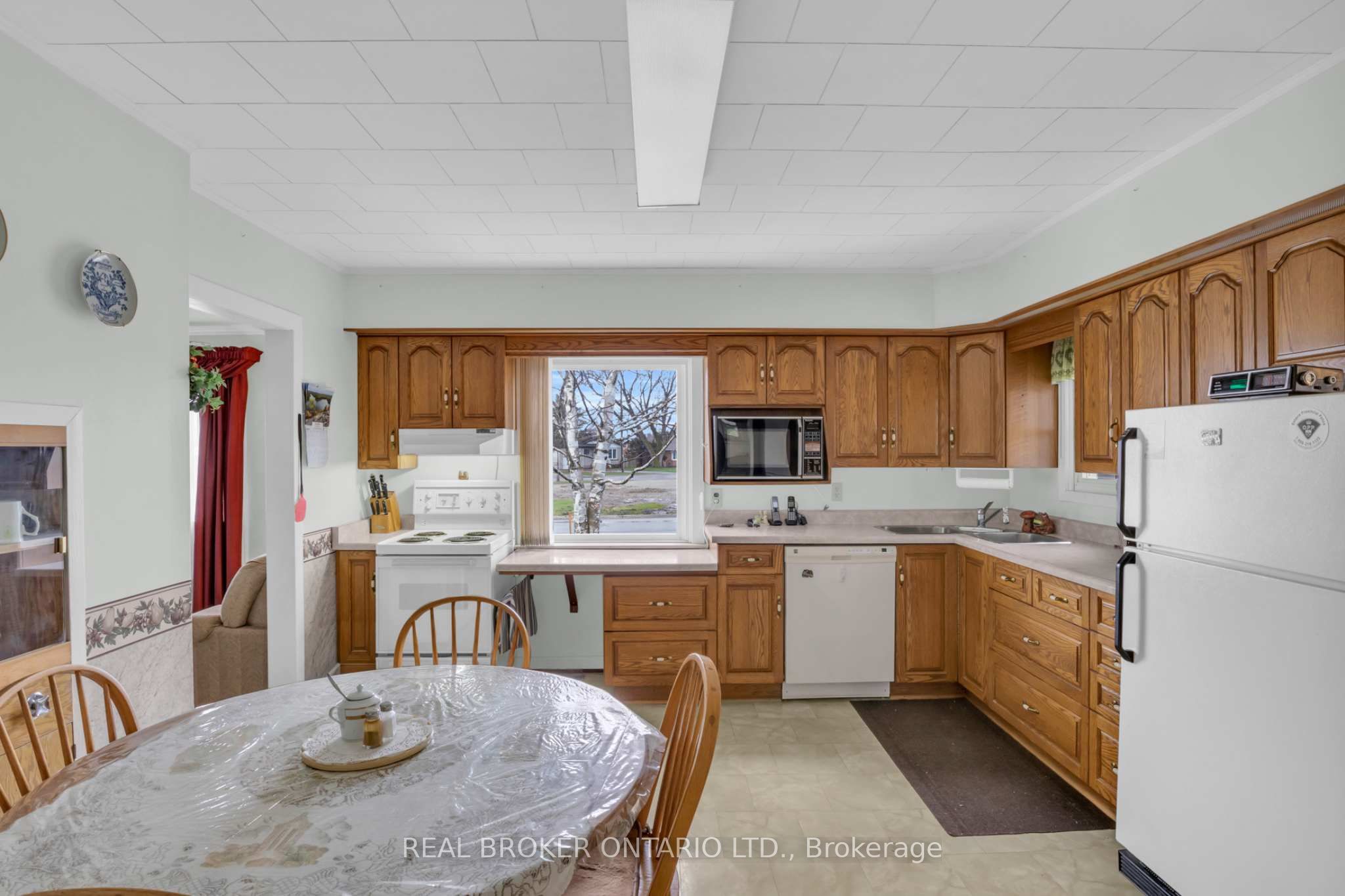 104 King Street Property Photo 15