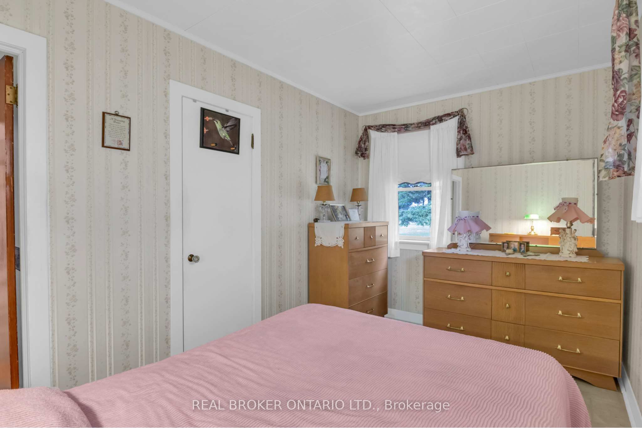 104 King Street Property Photo 22