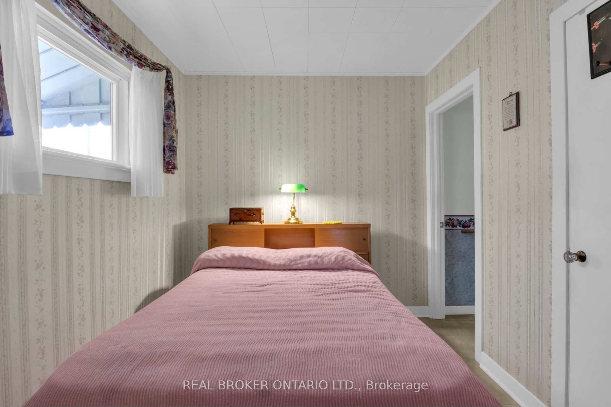 104 King Street Property Photo 23
