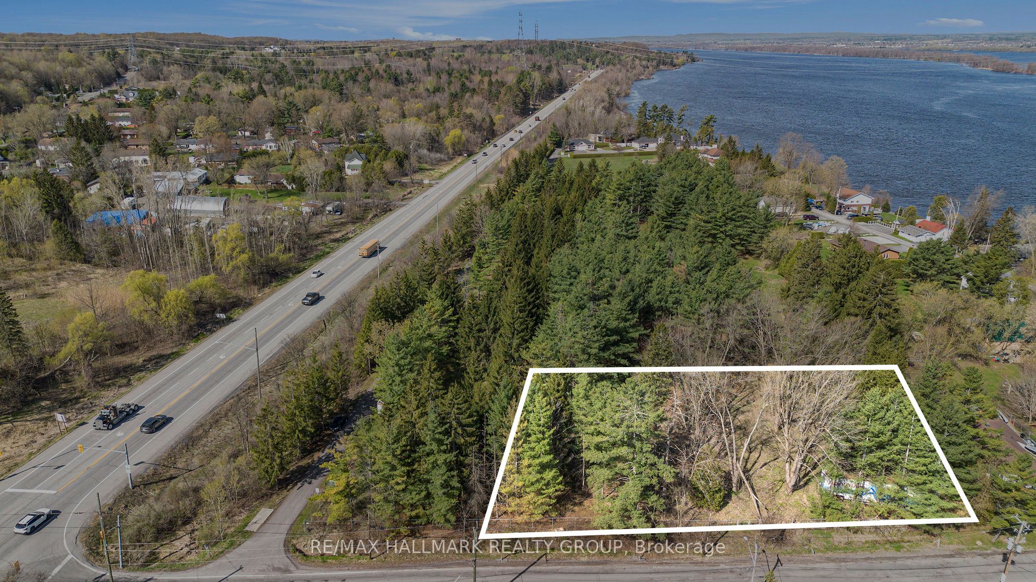 942 Cameron Street Property Photo 1