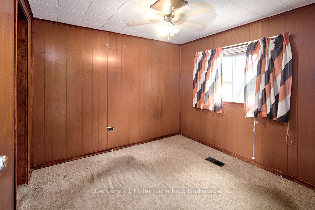 417047 Tenth Line Property Photo 9