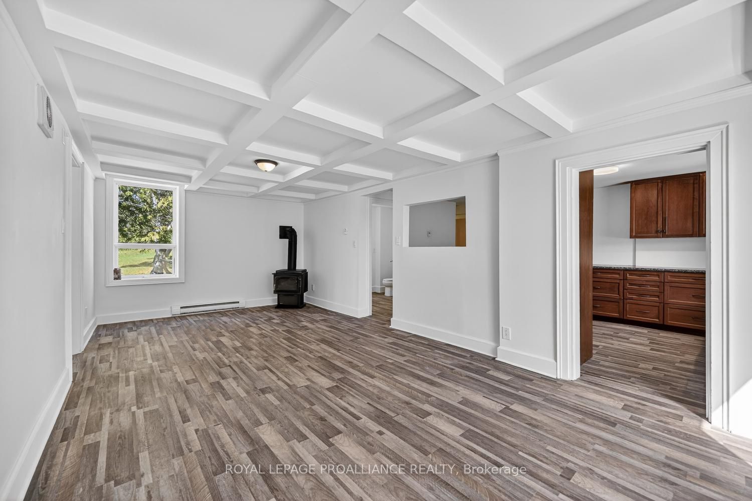 13 King Street Property Photo 9