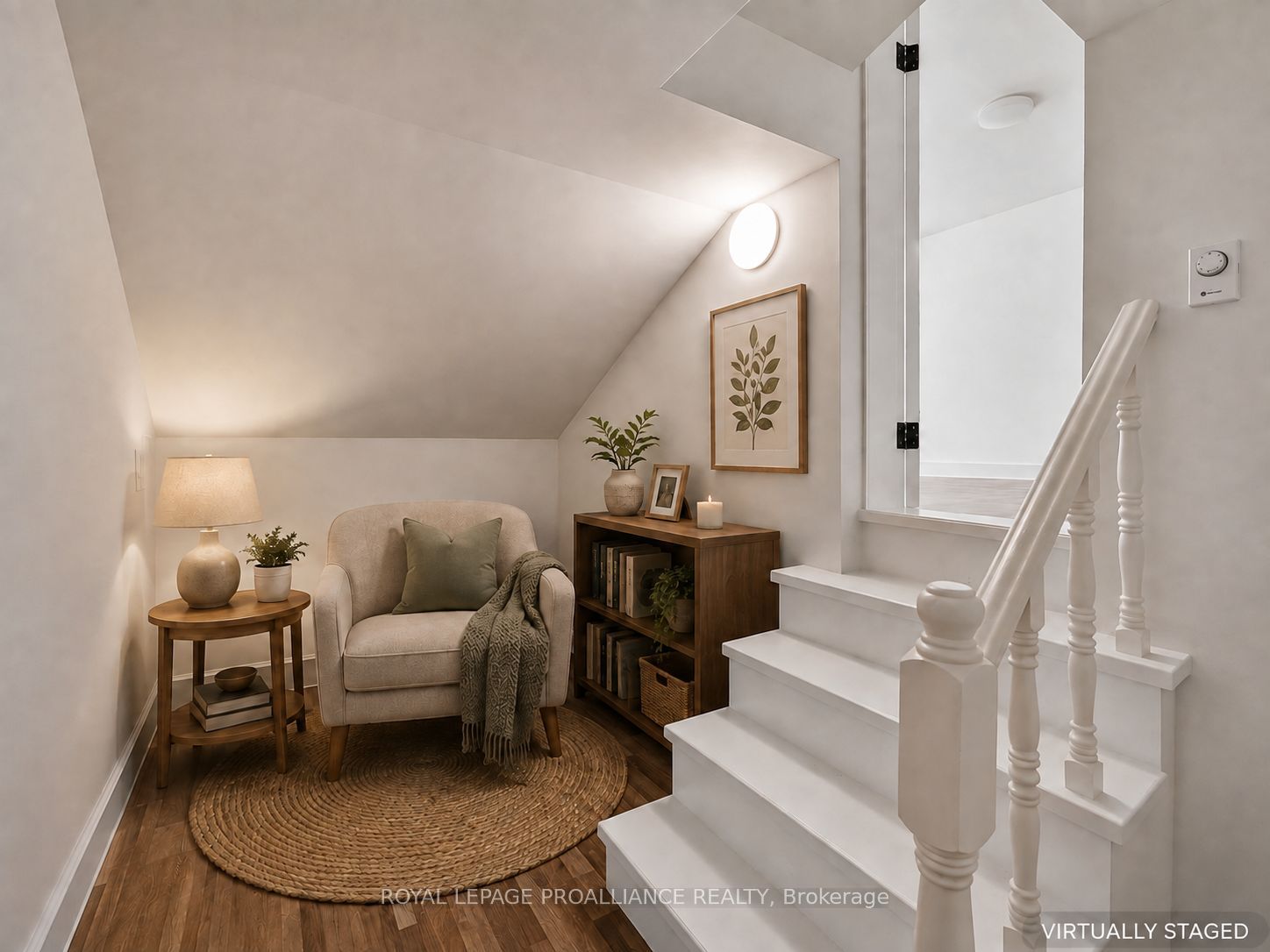 13 King Street Property Photo 16