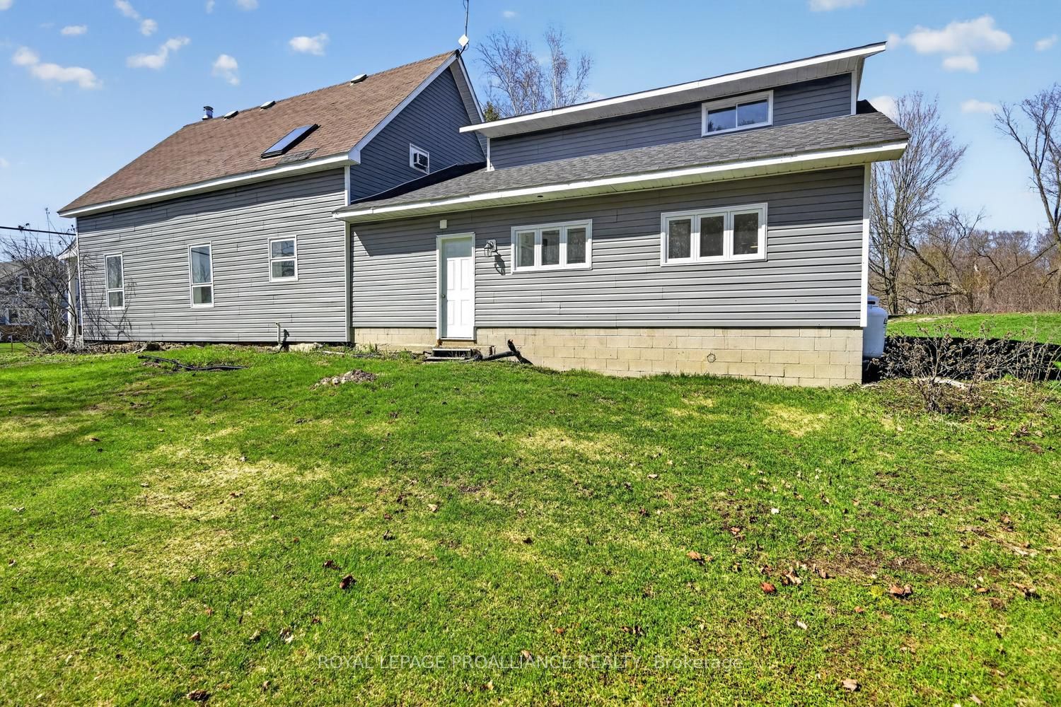13 King Street Property Photo 45