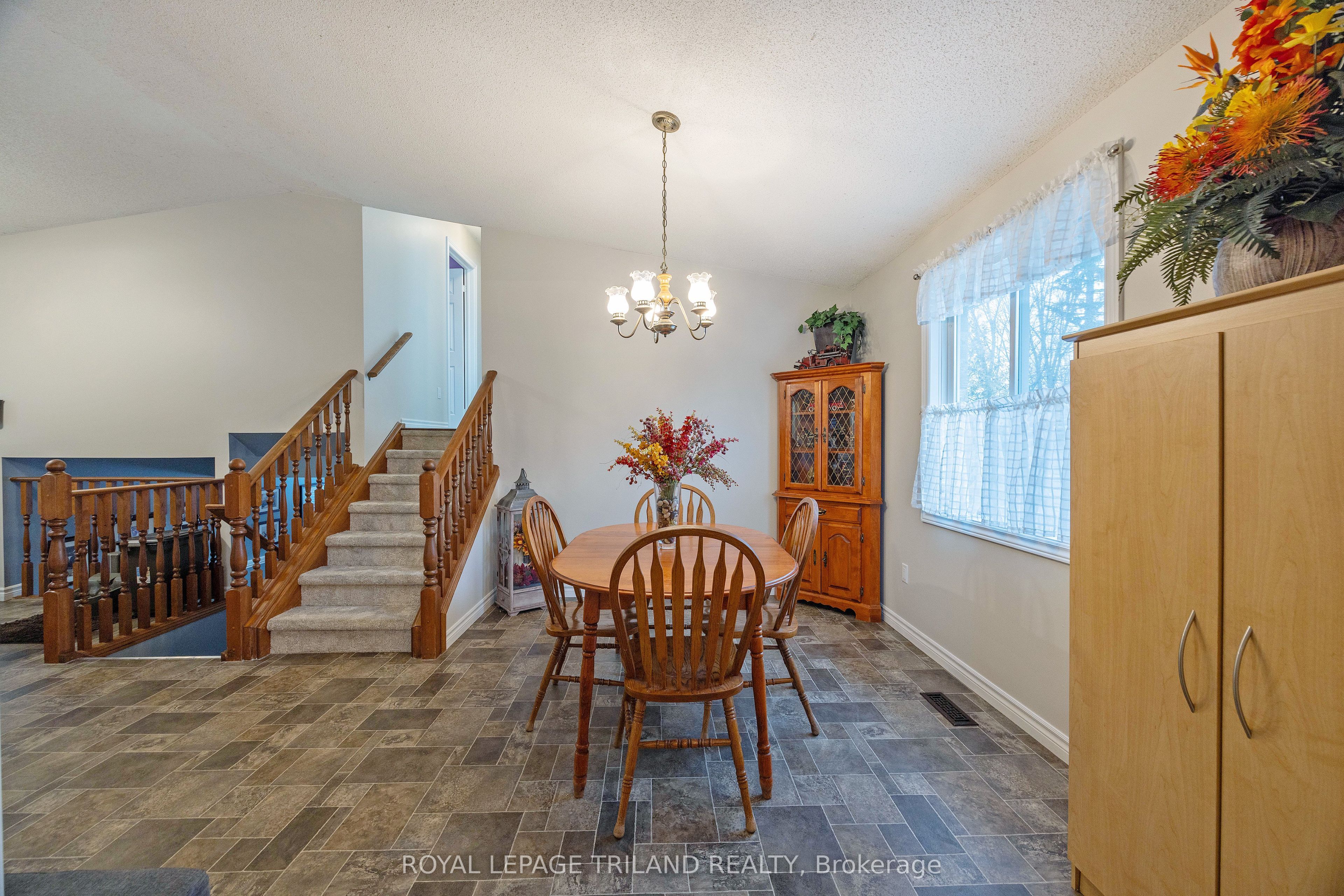 94 Queen Street Property Photo 7