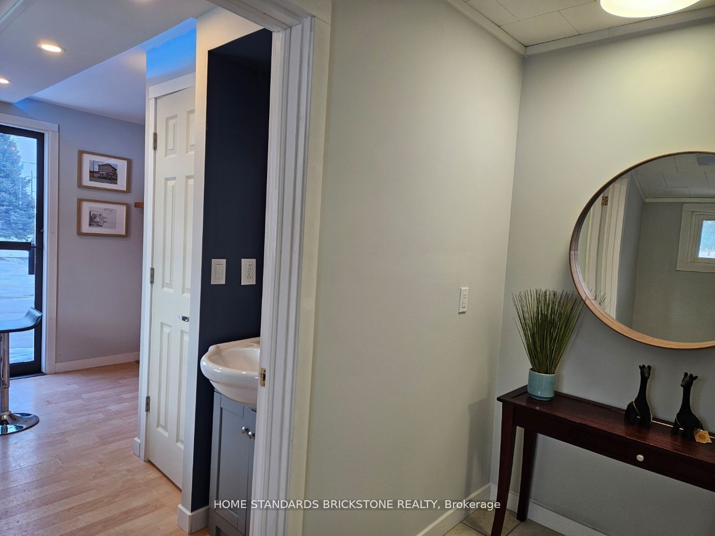 14110 Bemont Road E Property Photo 10