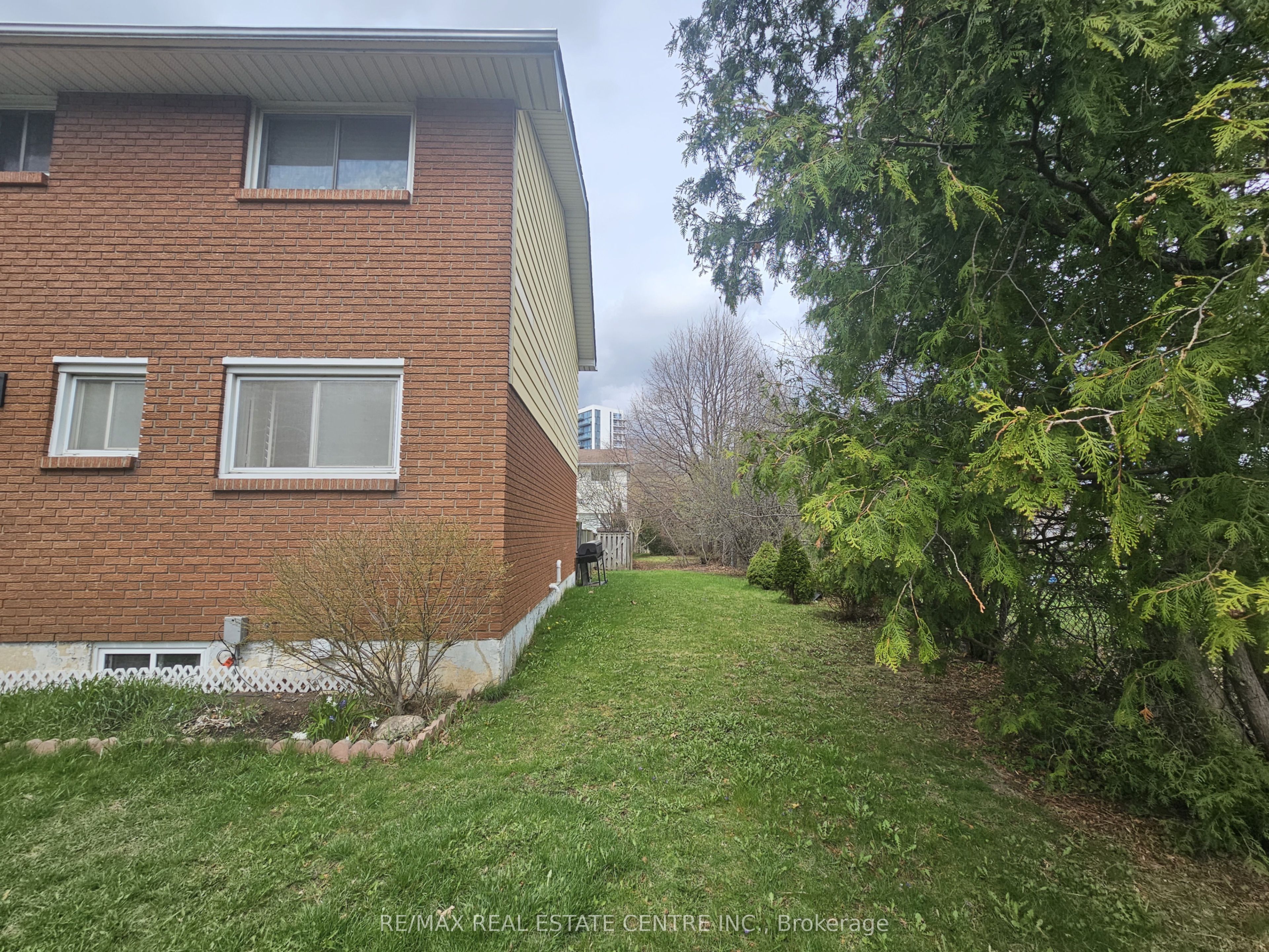 161 Berkindale Drive 6 Property Photo 23