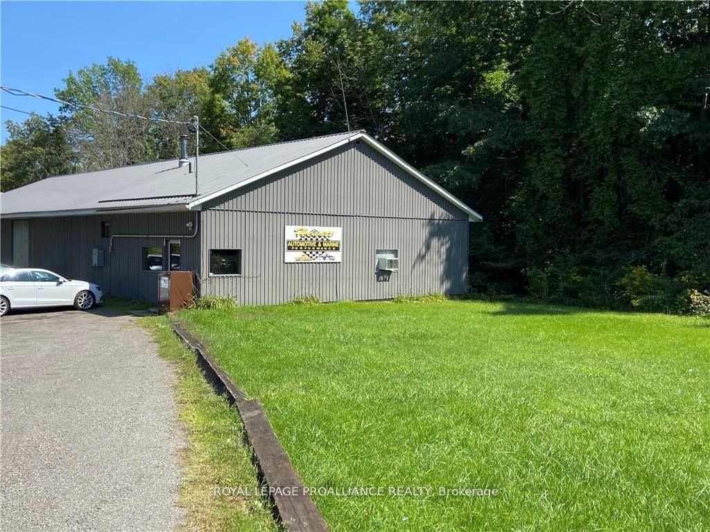 2407 County Road 46 Road Property Photo 1