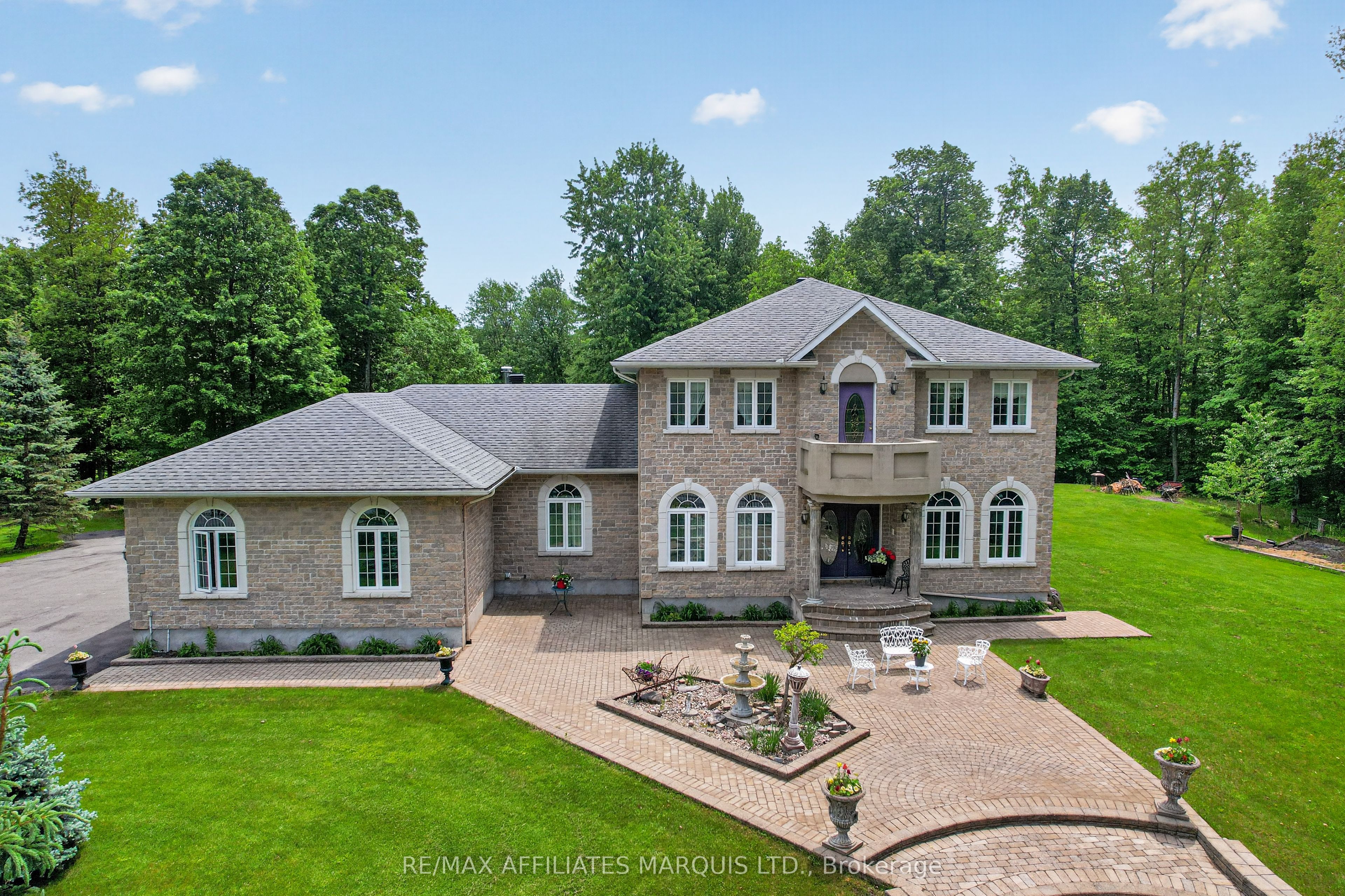 16935 Beaver Dam Drive Property Photo 1