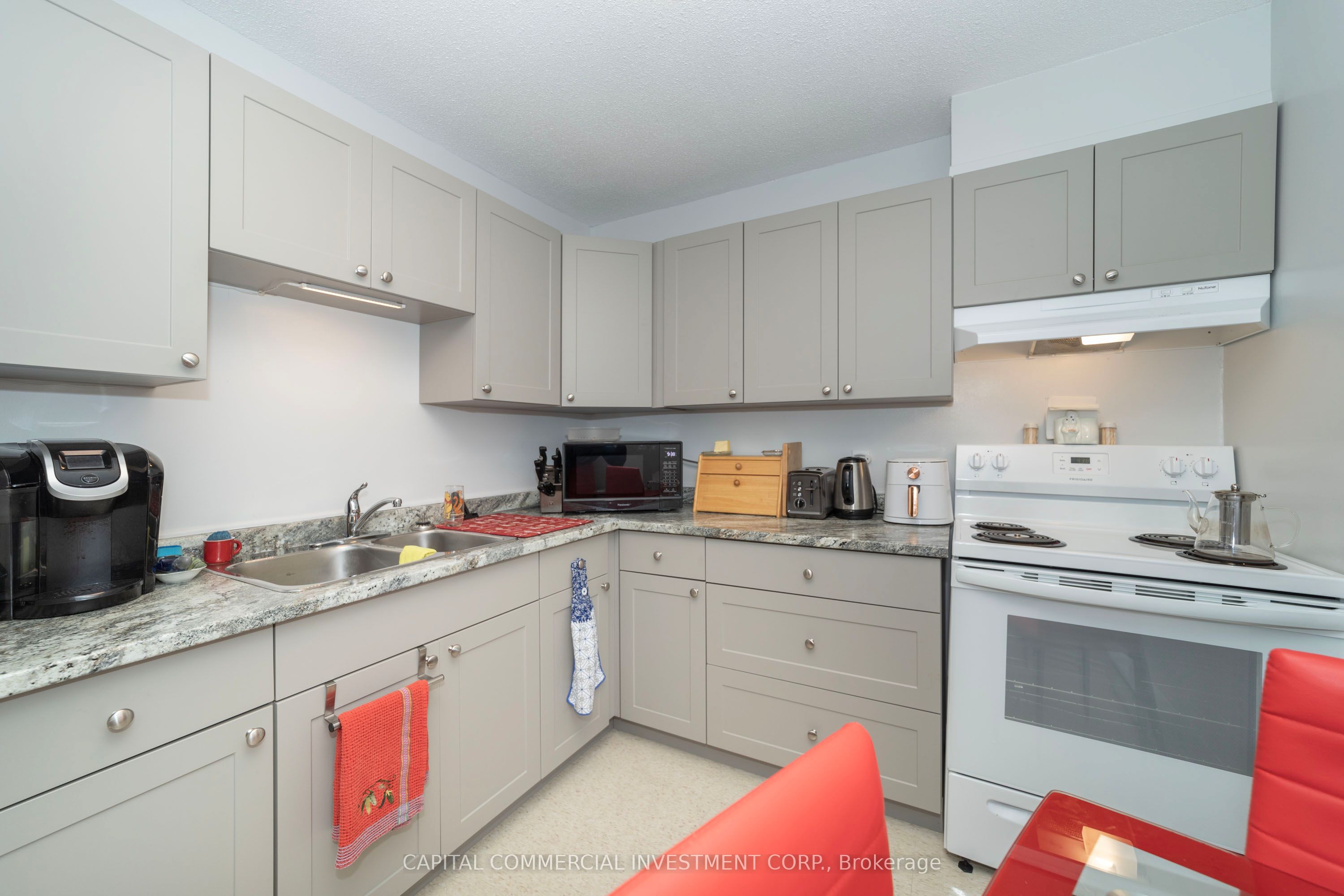 1 Robert Street Property Photo 13