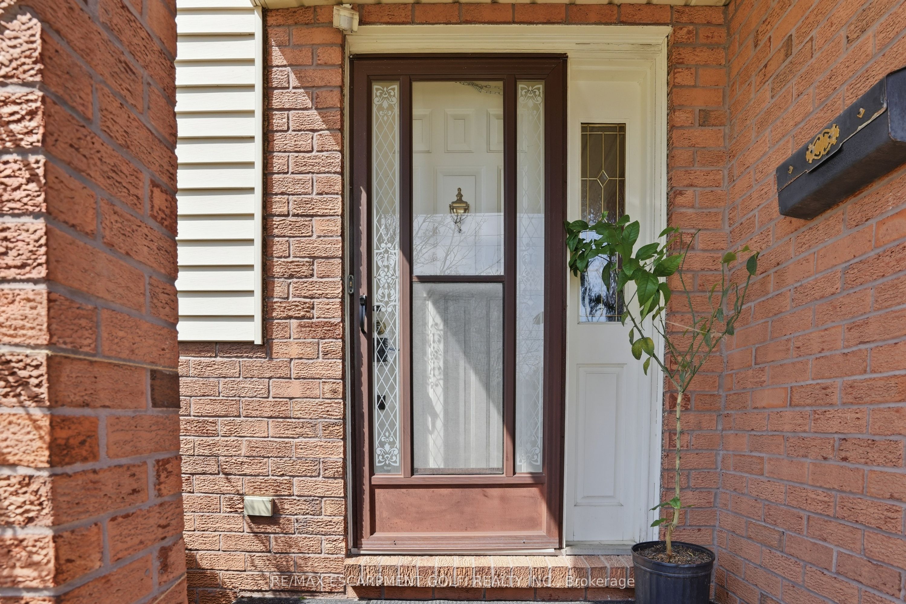 63 Linwell Road Property Photo 5