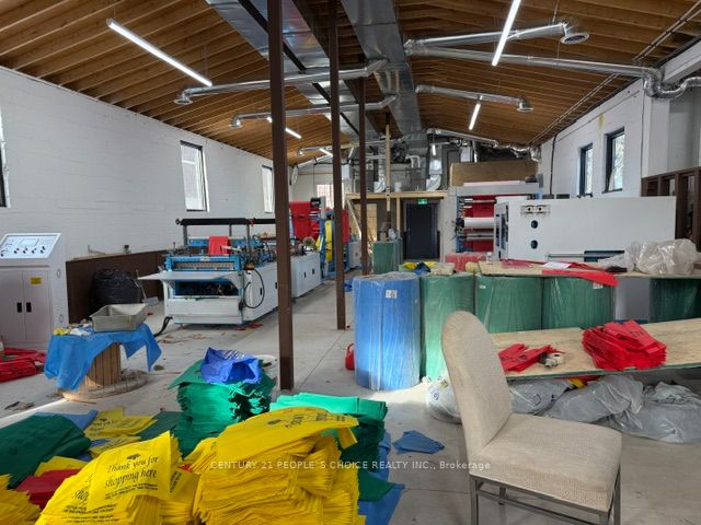 500 Elizabeth Street Property Photo 10