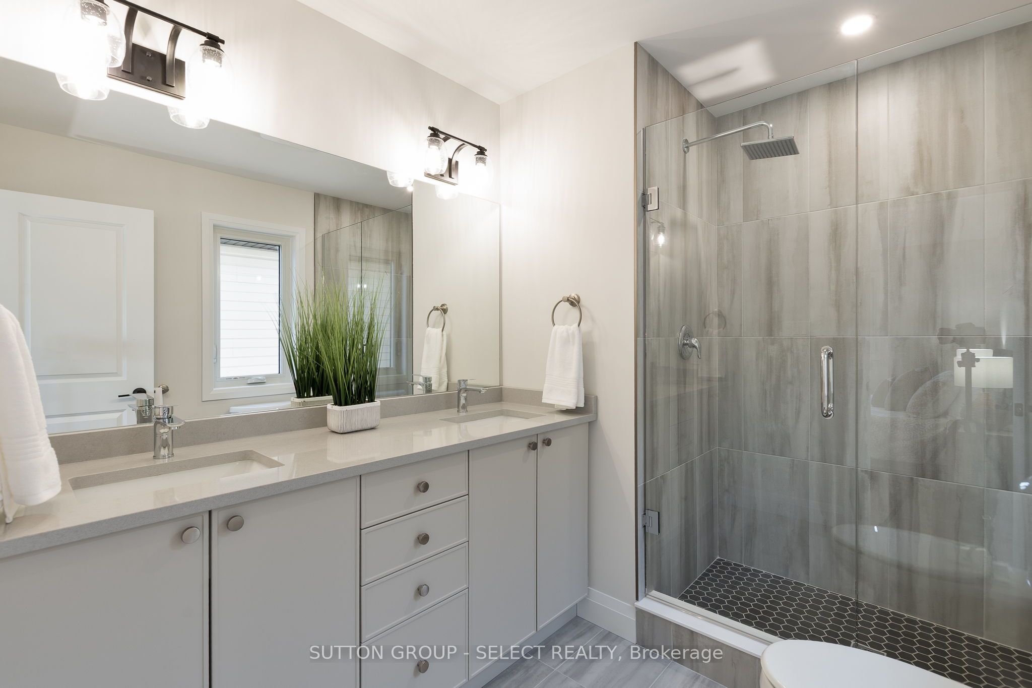 6366 Heathwoods Avenue Property Photo 22