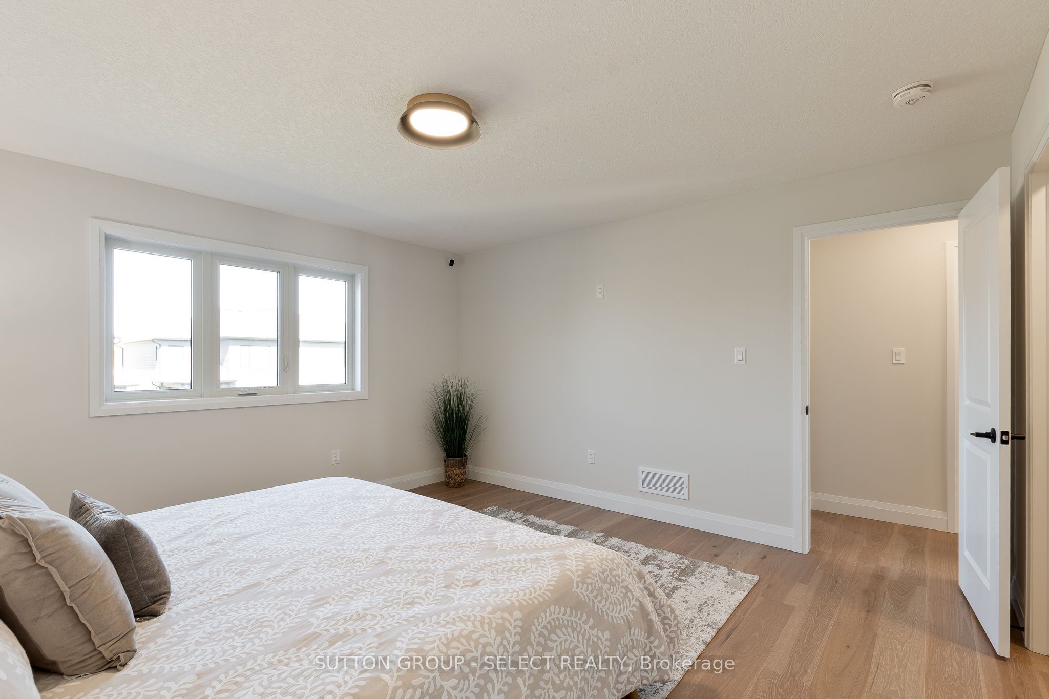 6366 Heathwoods Avenue Property Photo 23