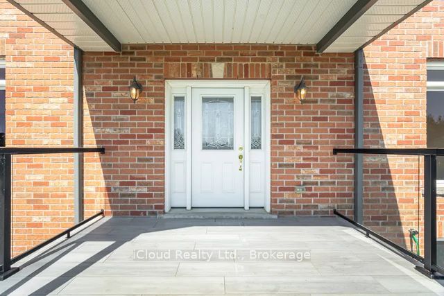 346195 15th Side Road Property Photo 13