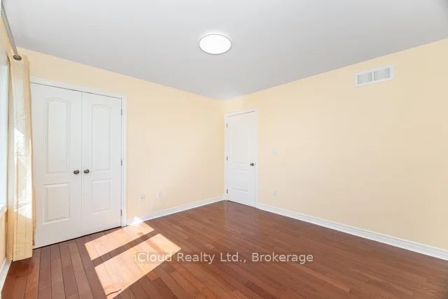 346195 15th Side Road Property Photo 32