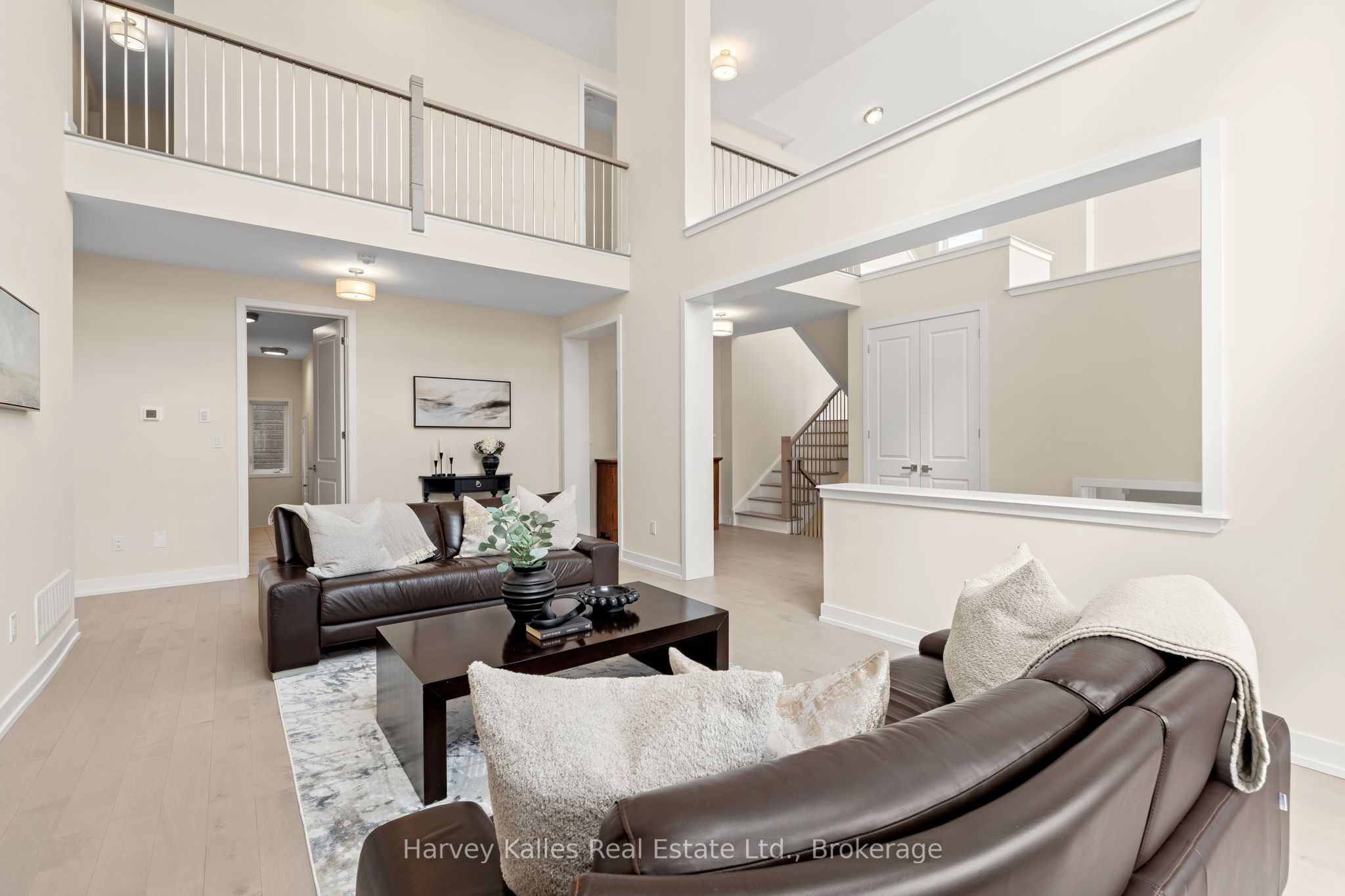 157 Springside Crescent Property Photo 8