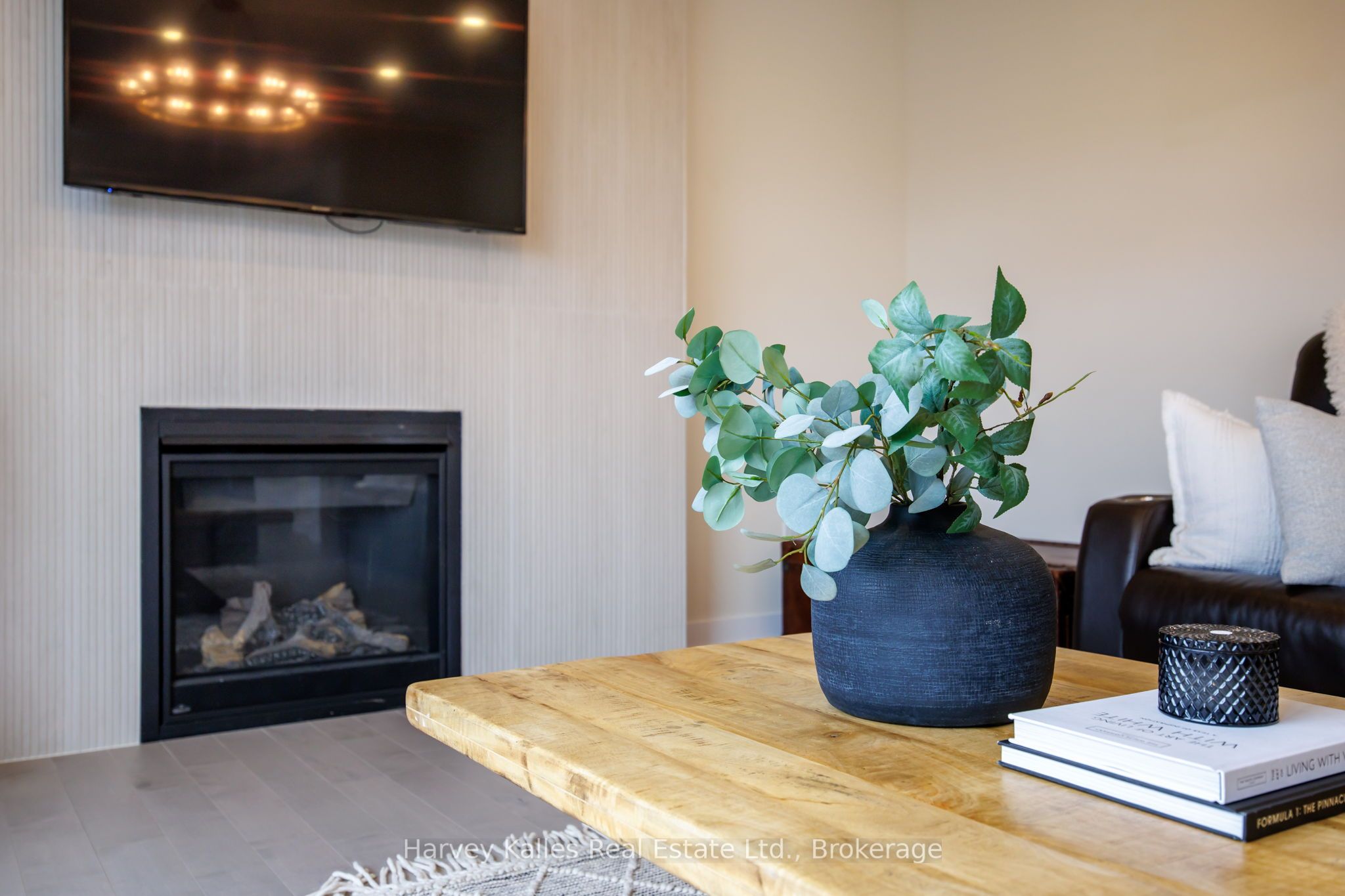 157 Springside Crescent Property Photo 17