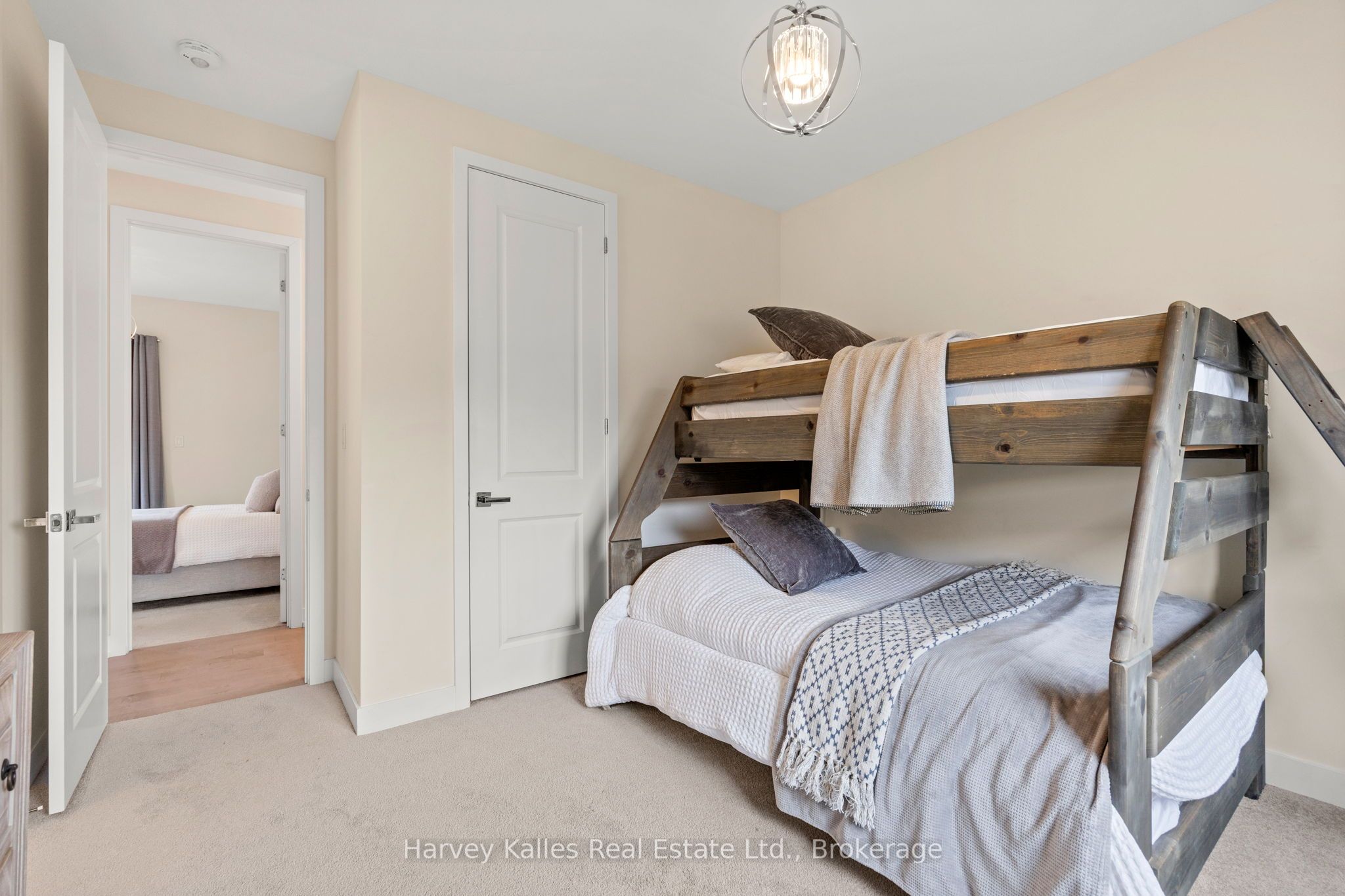 157 Springside Crescent Property Photo 35