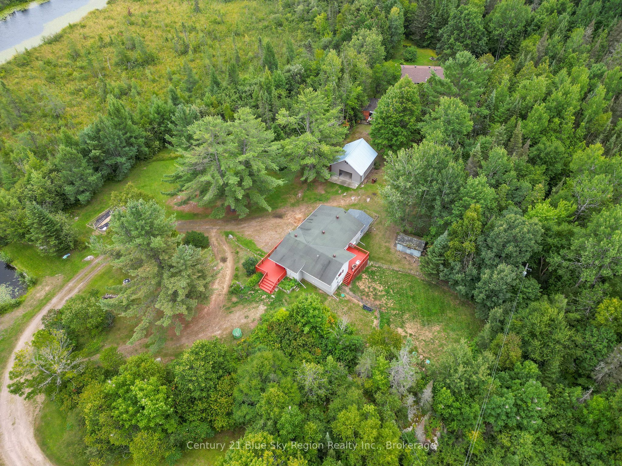 525 Maple Road Property Photo 16